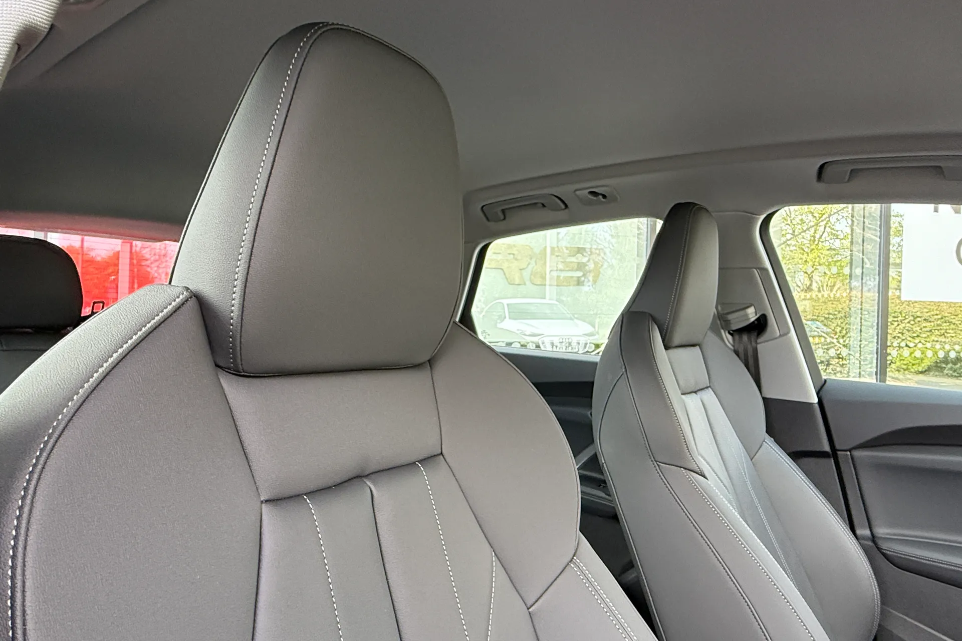 Audi Q5 thumbnail image number 17