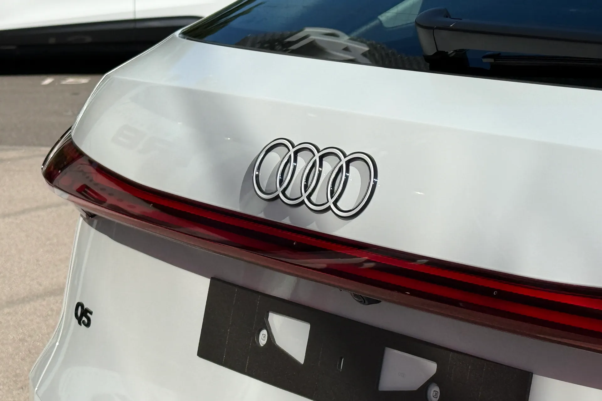 Audi Q5 thumbnail image number 26