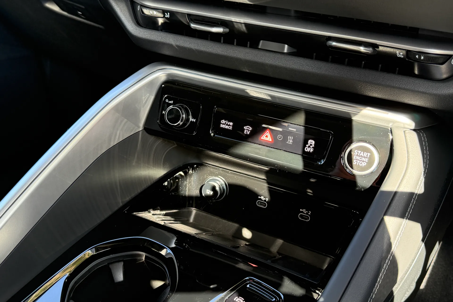 Audi Q5 thumbnail image number 25