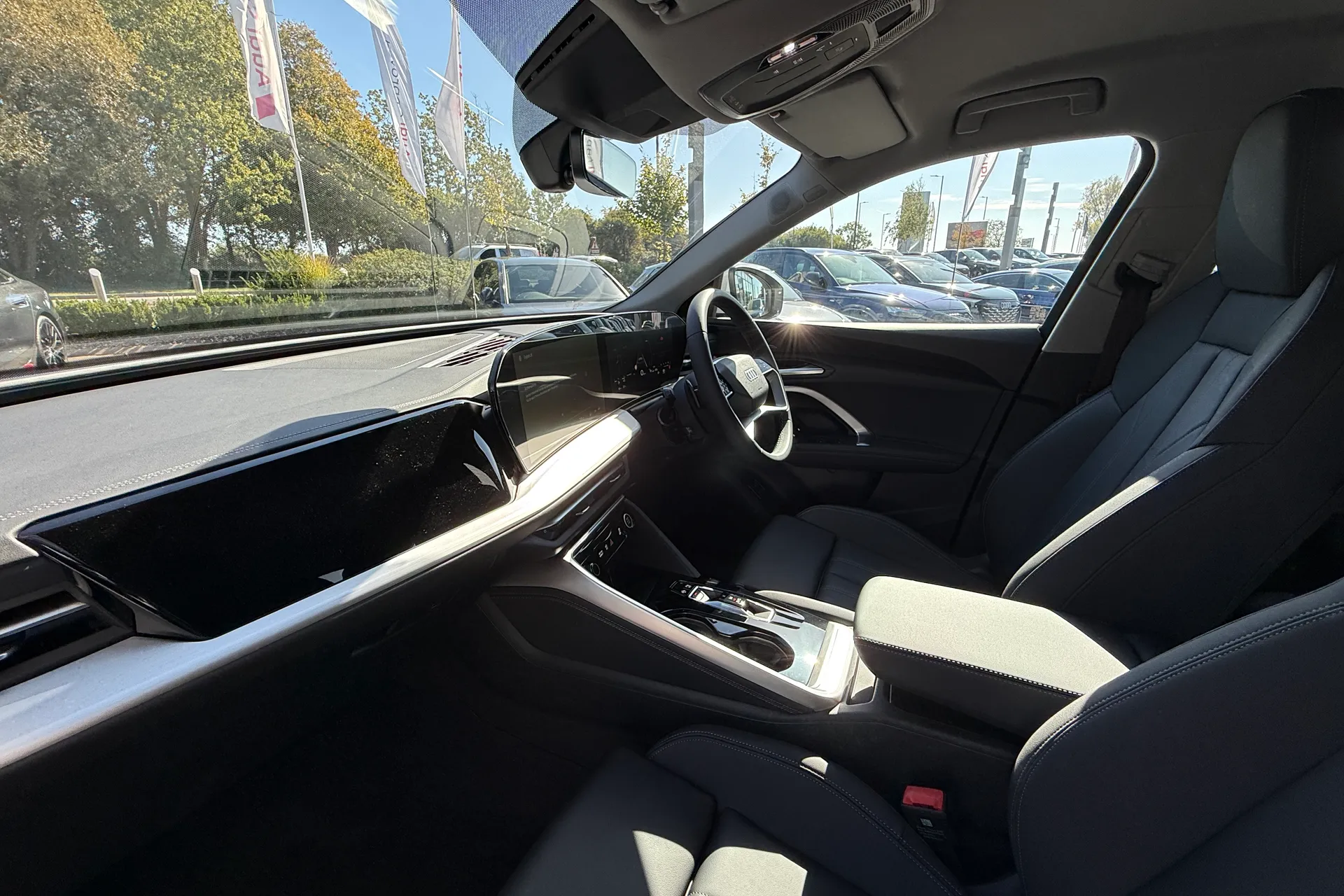 Audi Q5 thumbnail image number 36