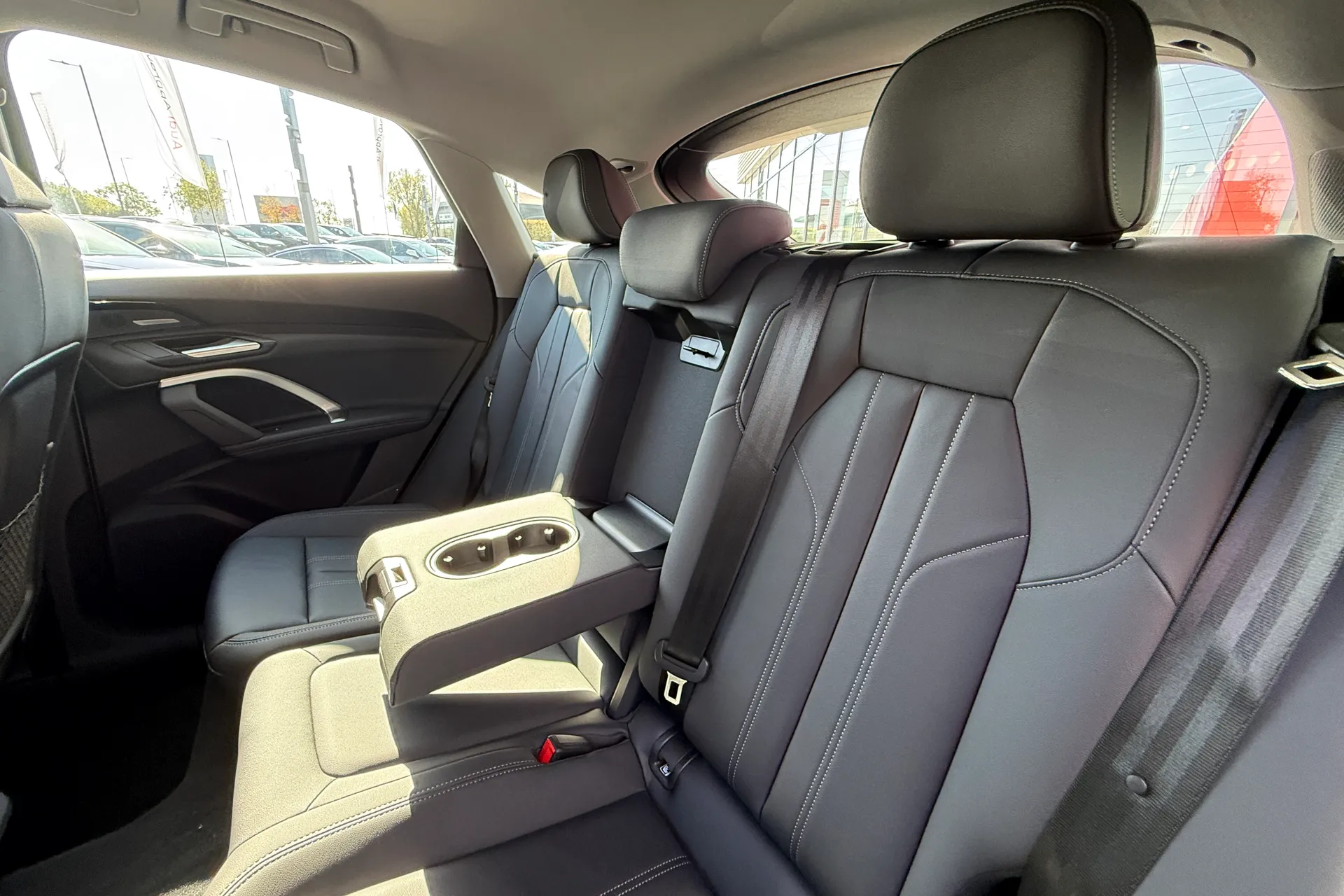 Audi Q5 thumbnail image number 40