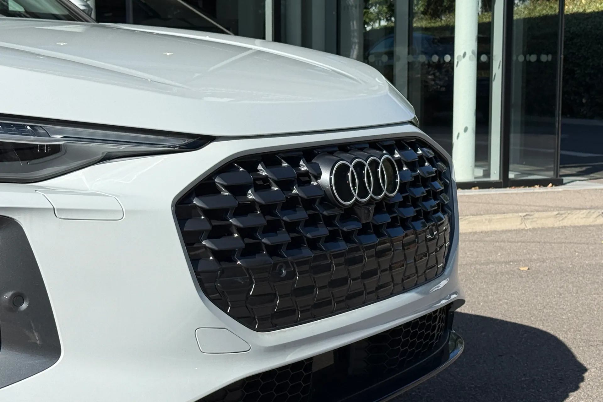 Audi Q5 thumbnail image number 14