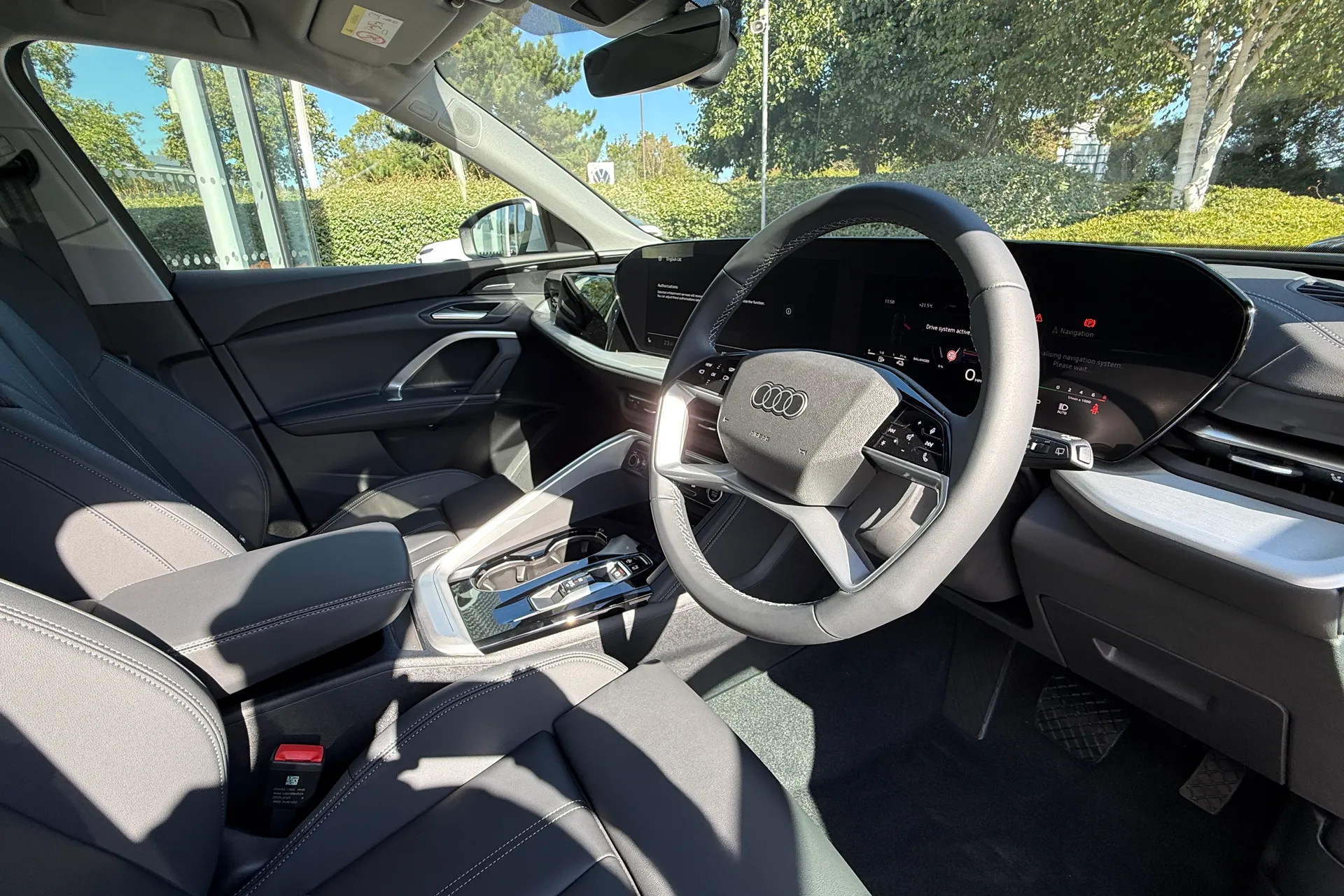 Audi Q5 thumbnail image number 15