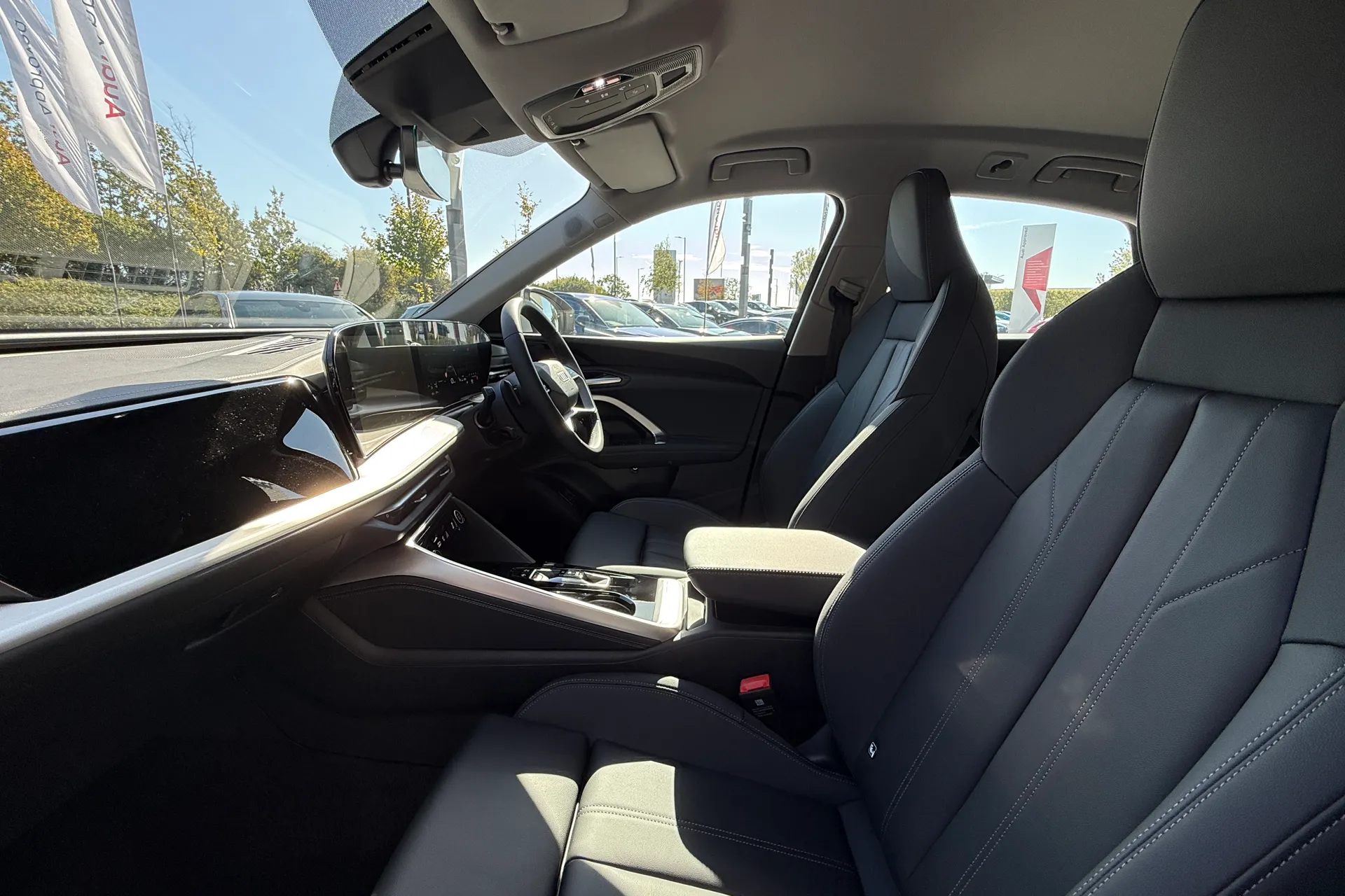 Audi Q5 thumbnail image number 34