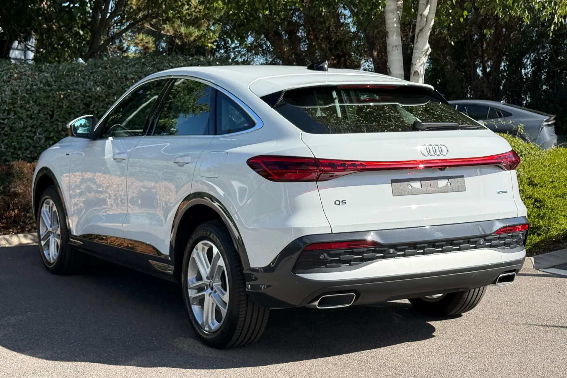 Audi Q5 thumbnail image number 10