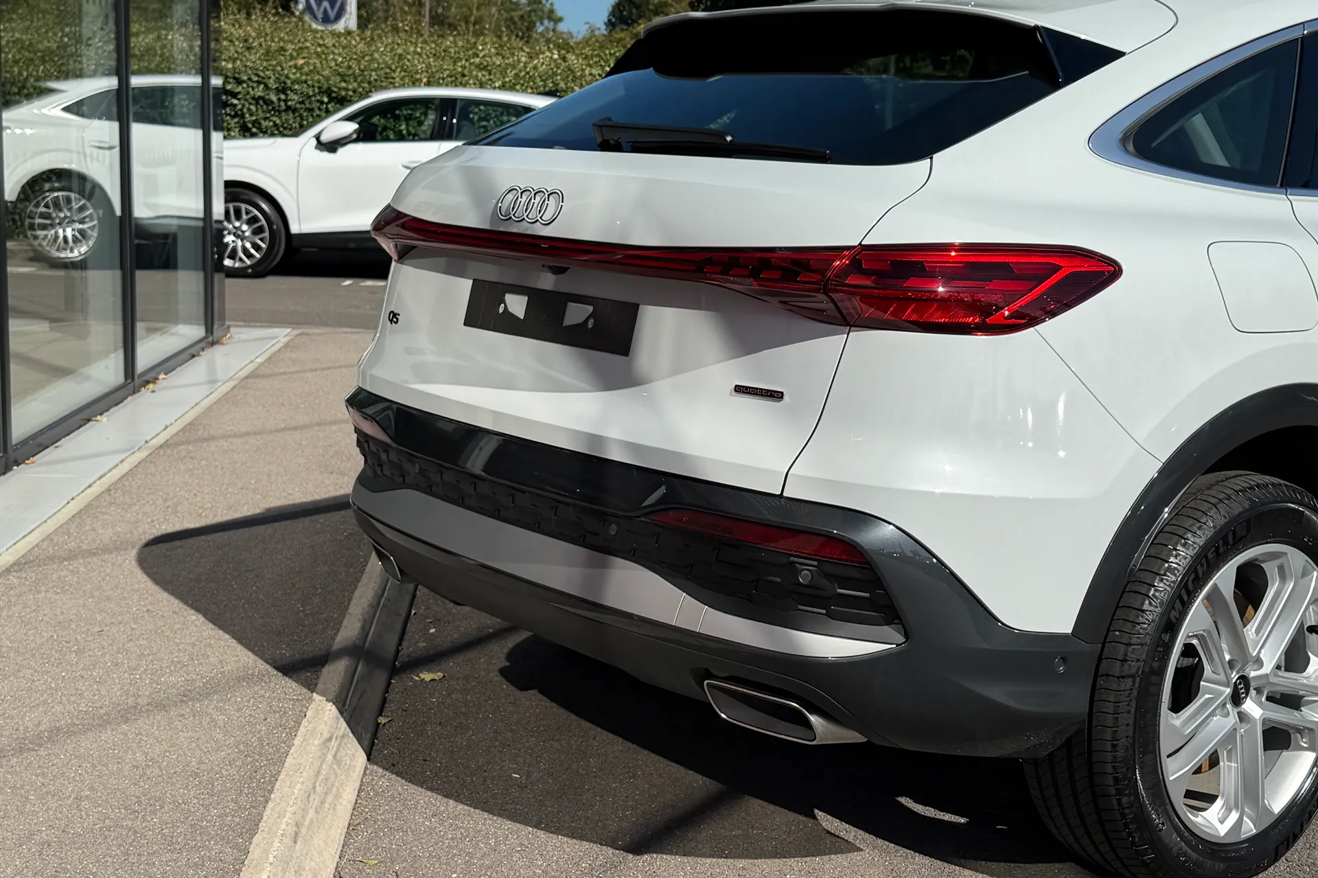 Audi Q5 thumbnail image number 24