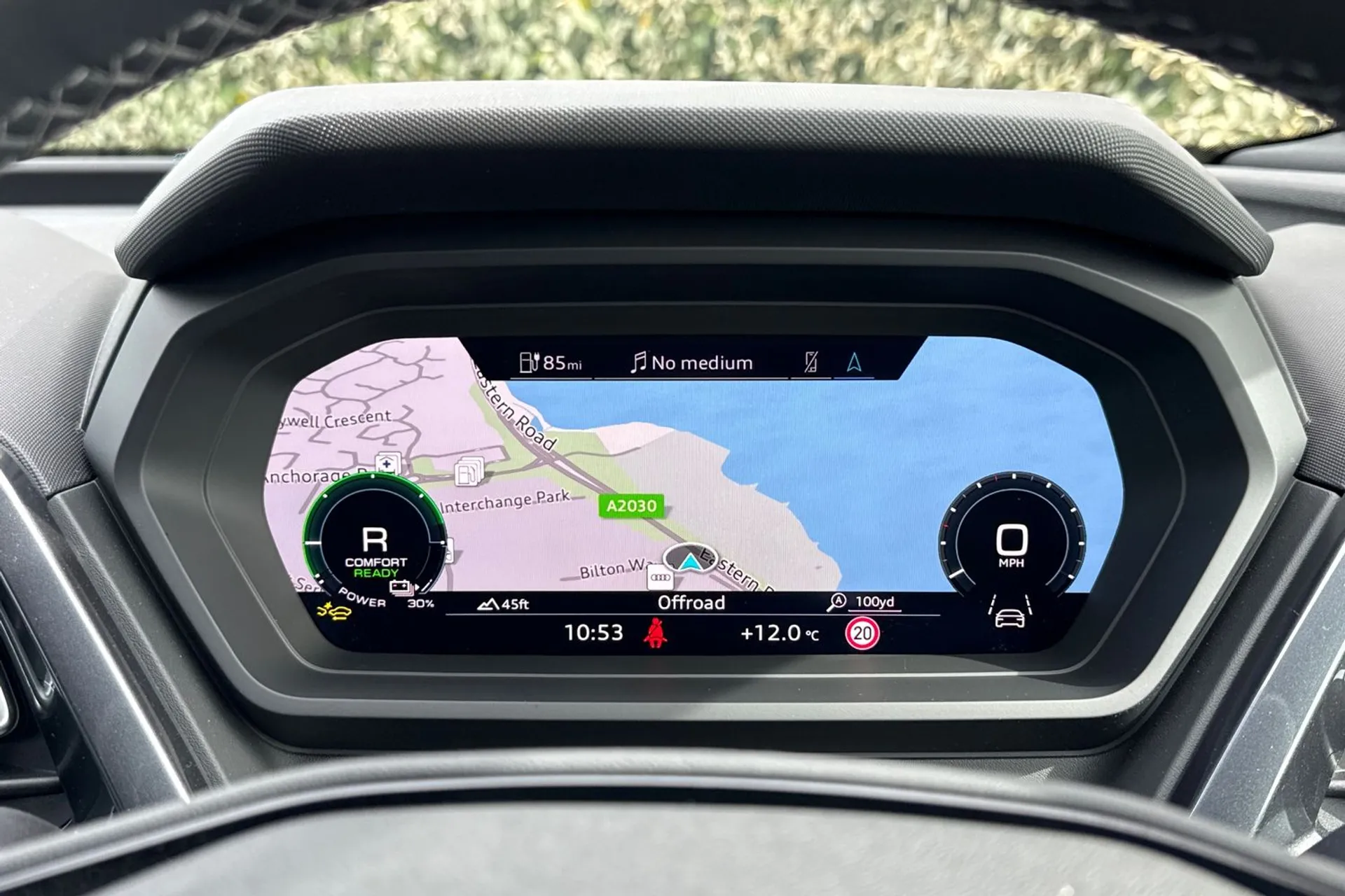 Audi Q4 thumbnail image number 6