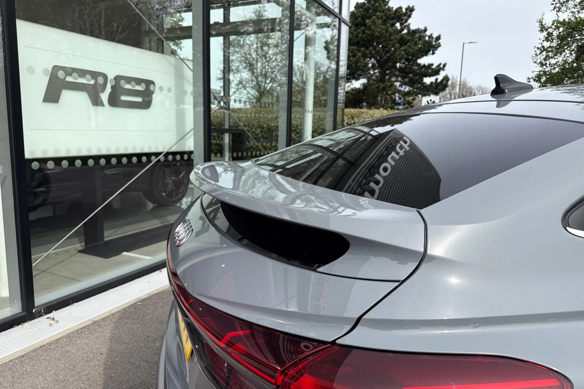 Audi Q4 thumbnail image number 28