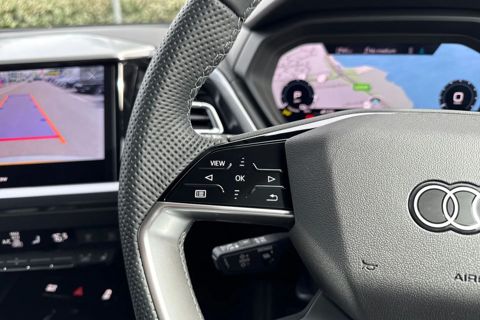 Audi Q4 thumbnail image number 48