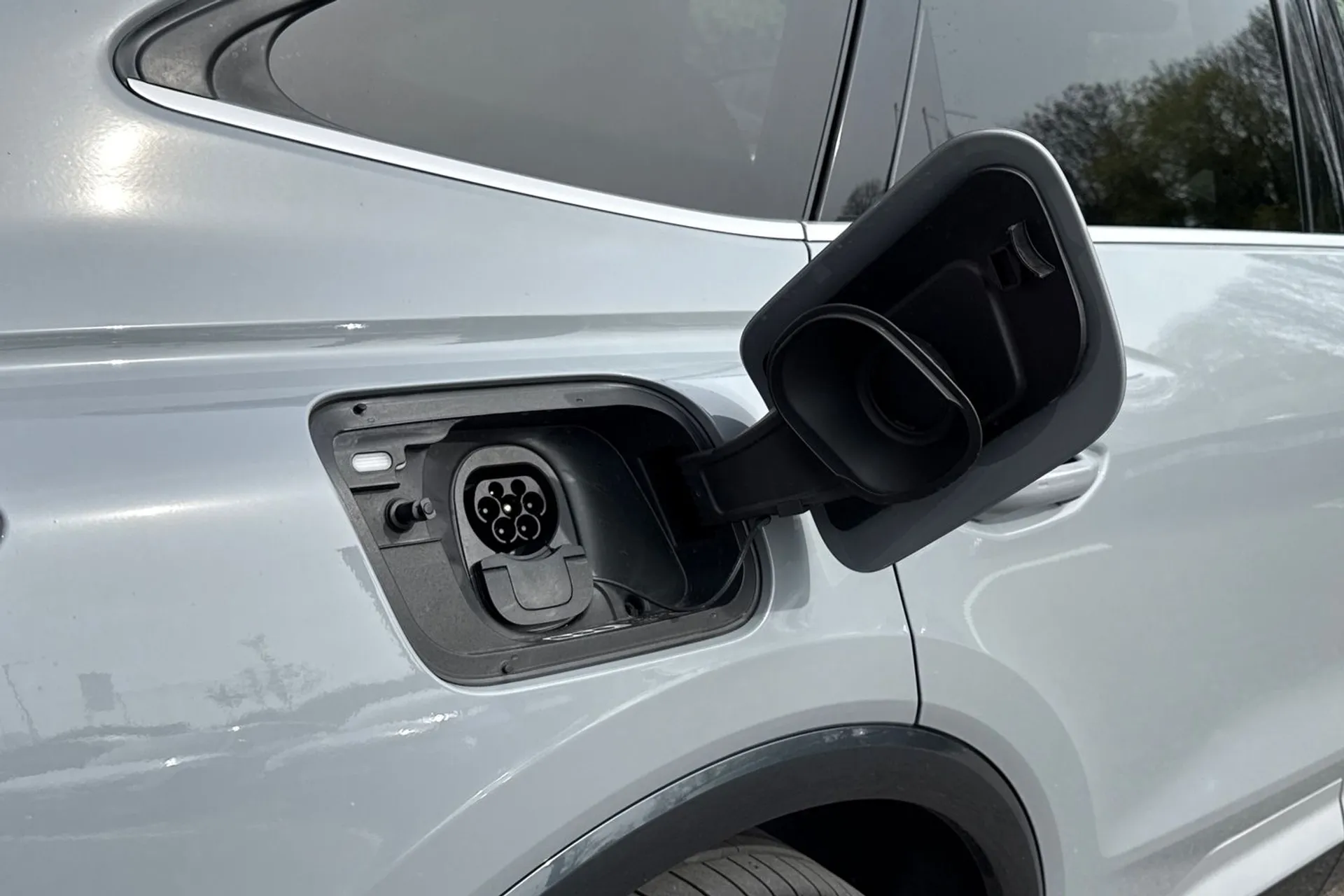 Audi Q4 thumbnail image number 33