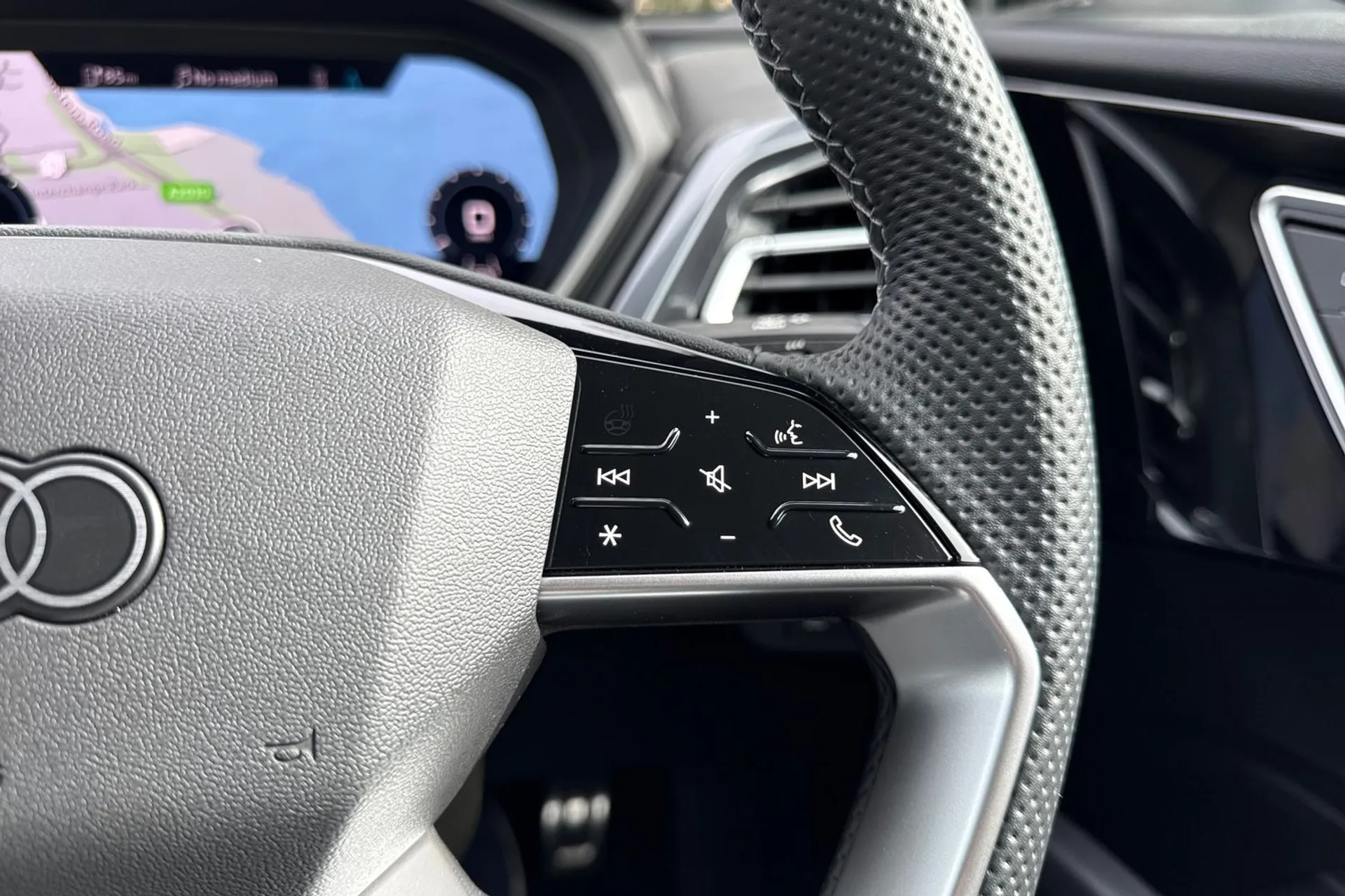 Audi Q4 thumbnail image number 49