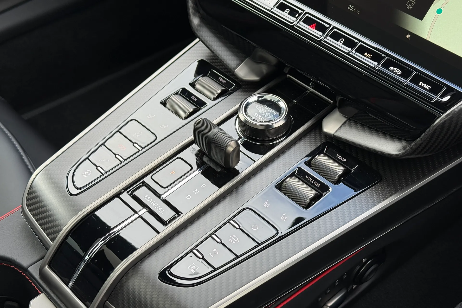 Aston Martin Vanquish thumbnail image number 8