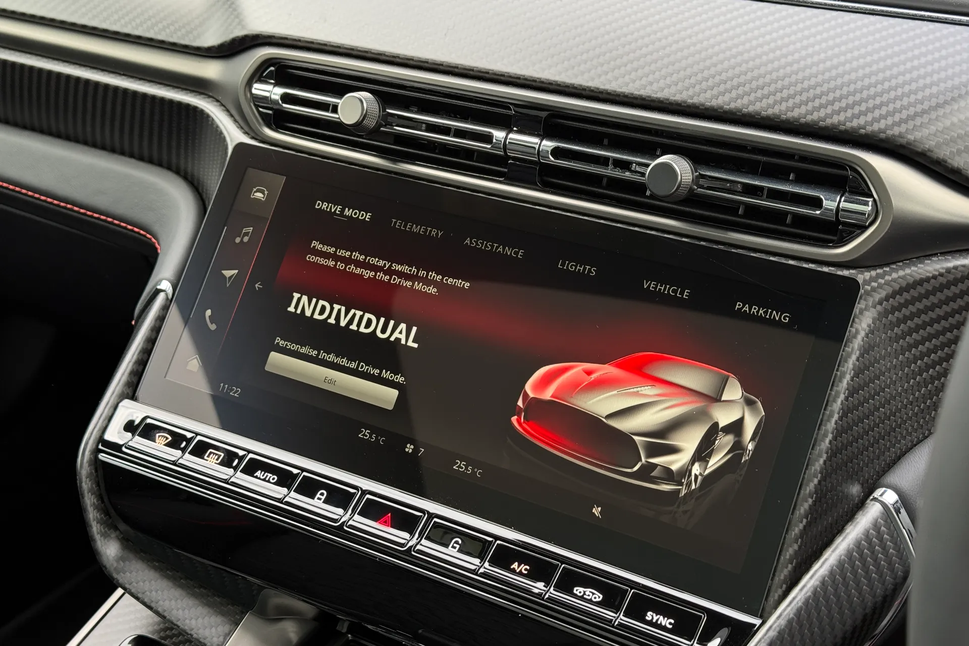 Aston Martin Vanquish thumbnail image number 15