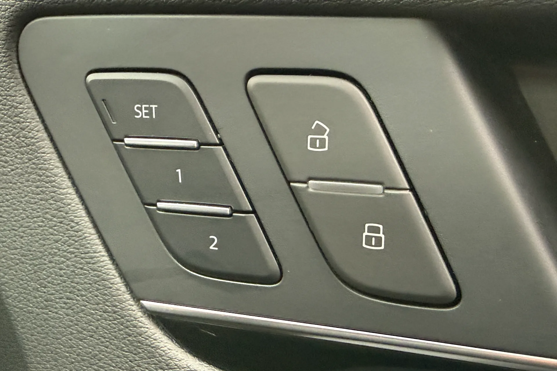 Audi Q5 thumbnail image number 22