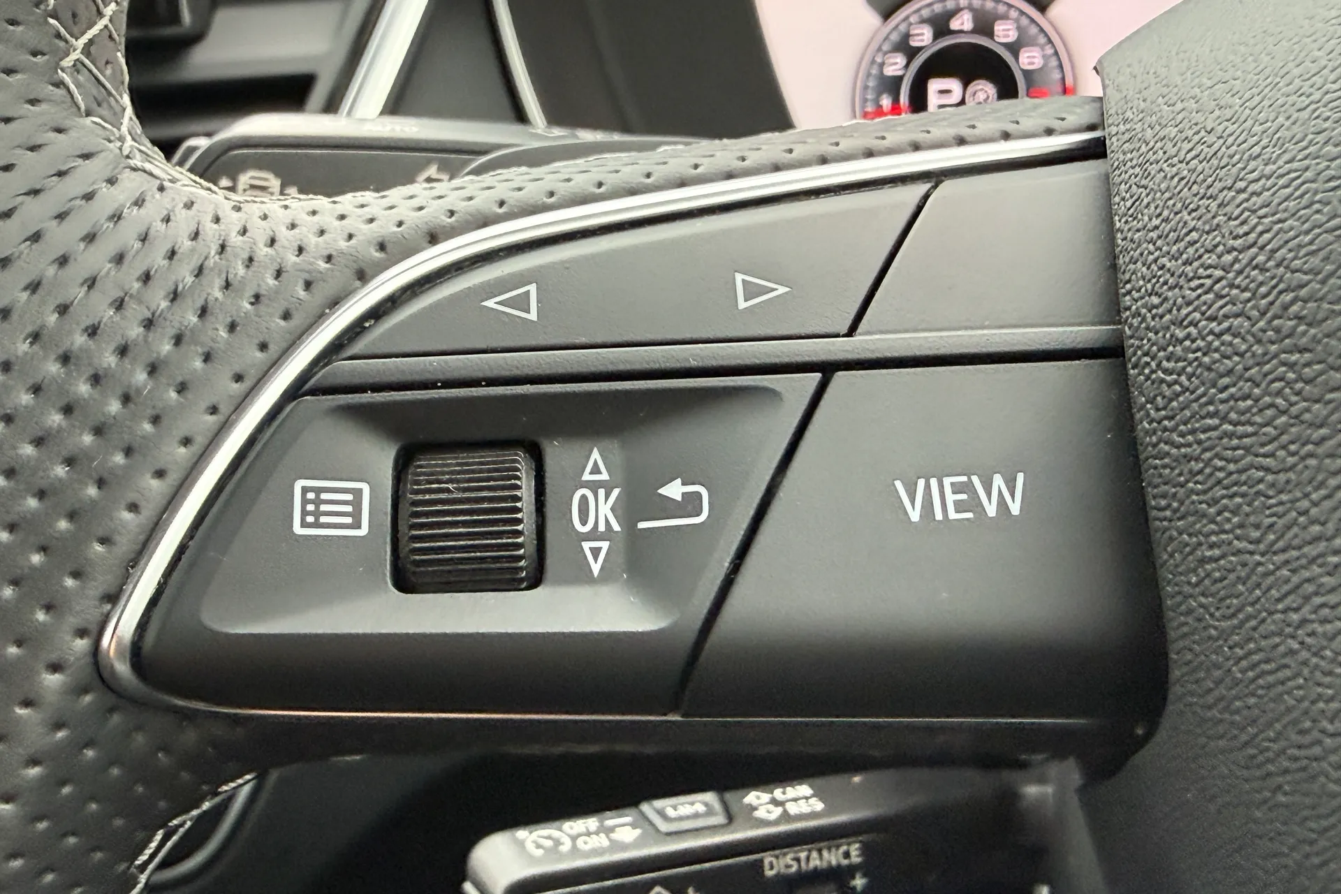 Audi Q5 thumbnail image number 27