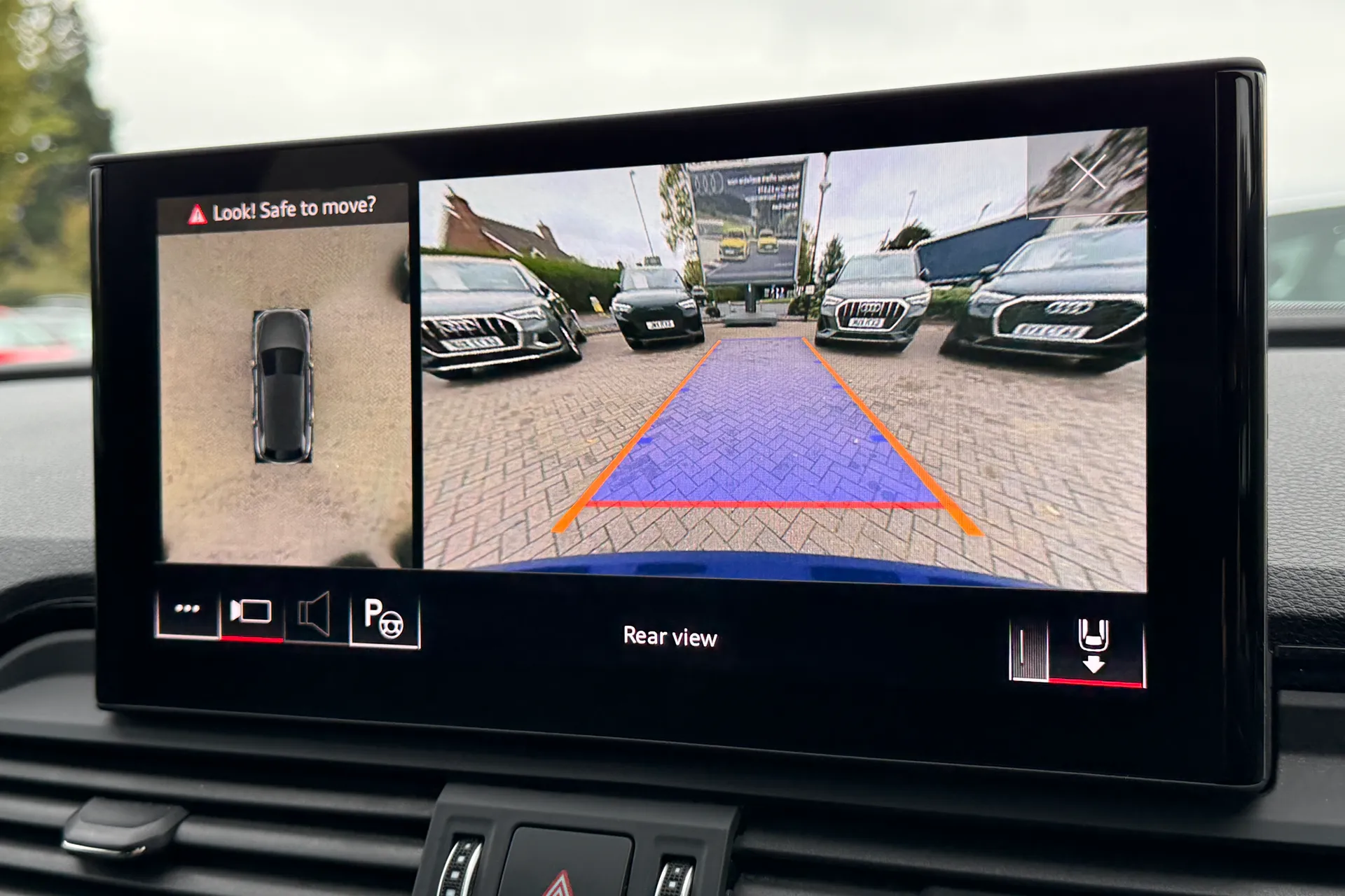 Audi Q5 thumbnail image number 4