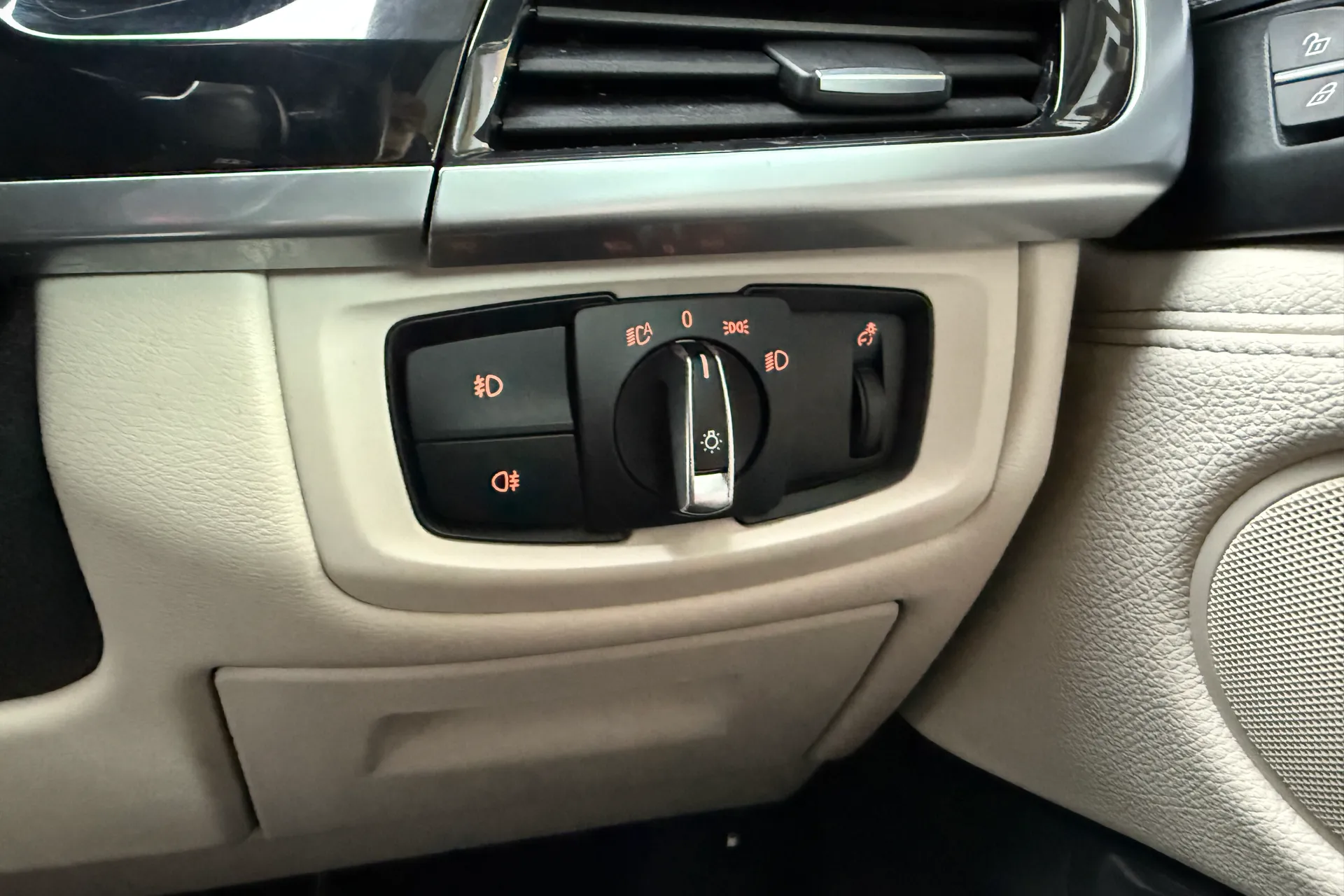 BMW X5 thumbnail image number 21