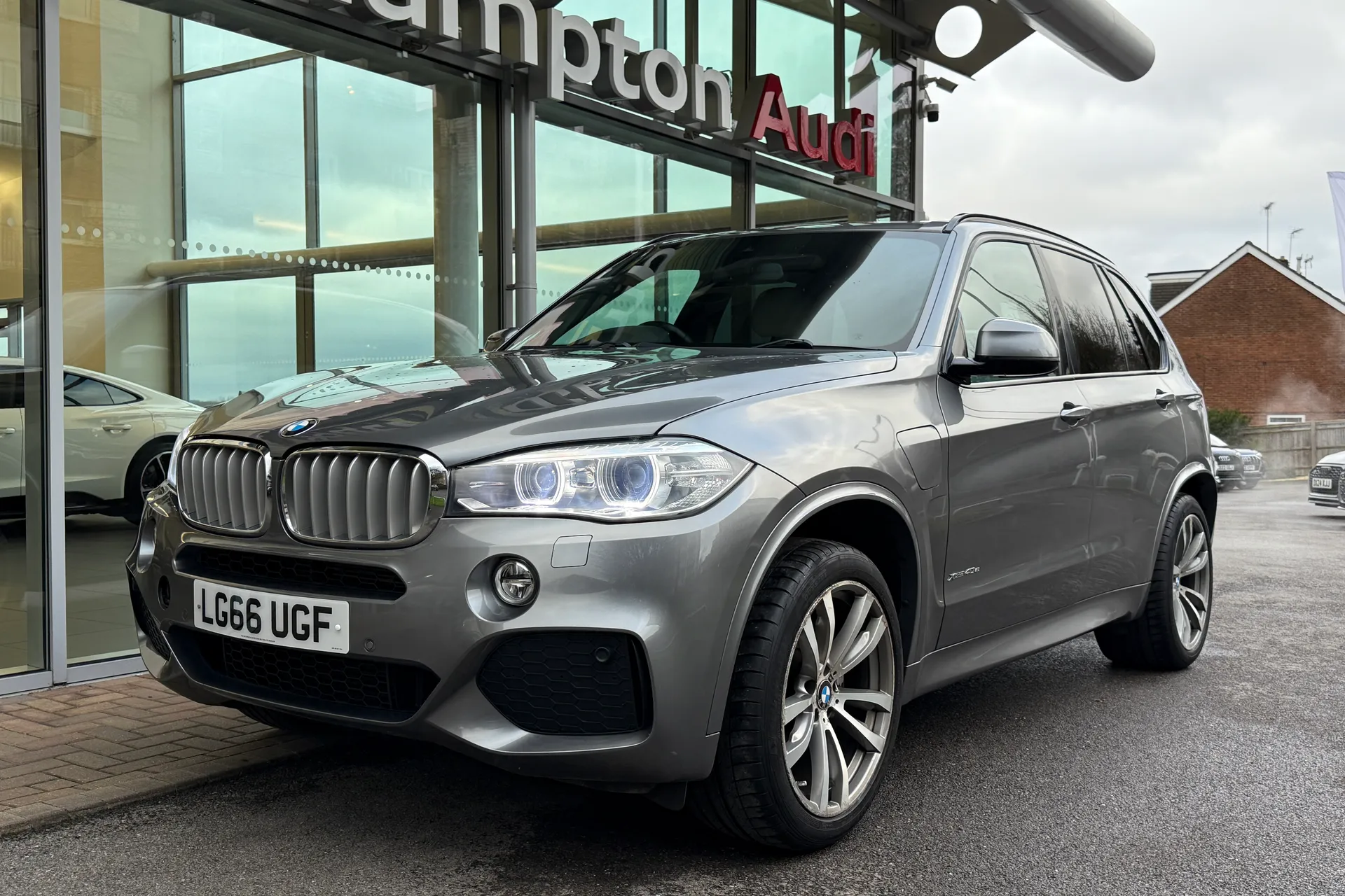 BMW X5 thumbnail image number 65