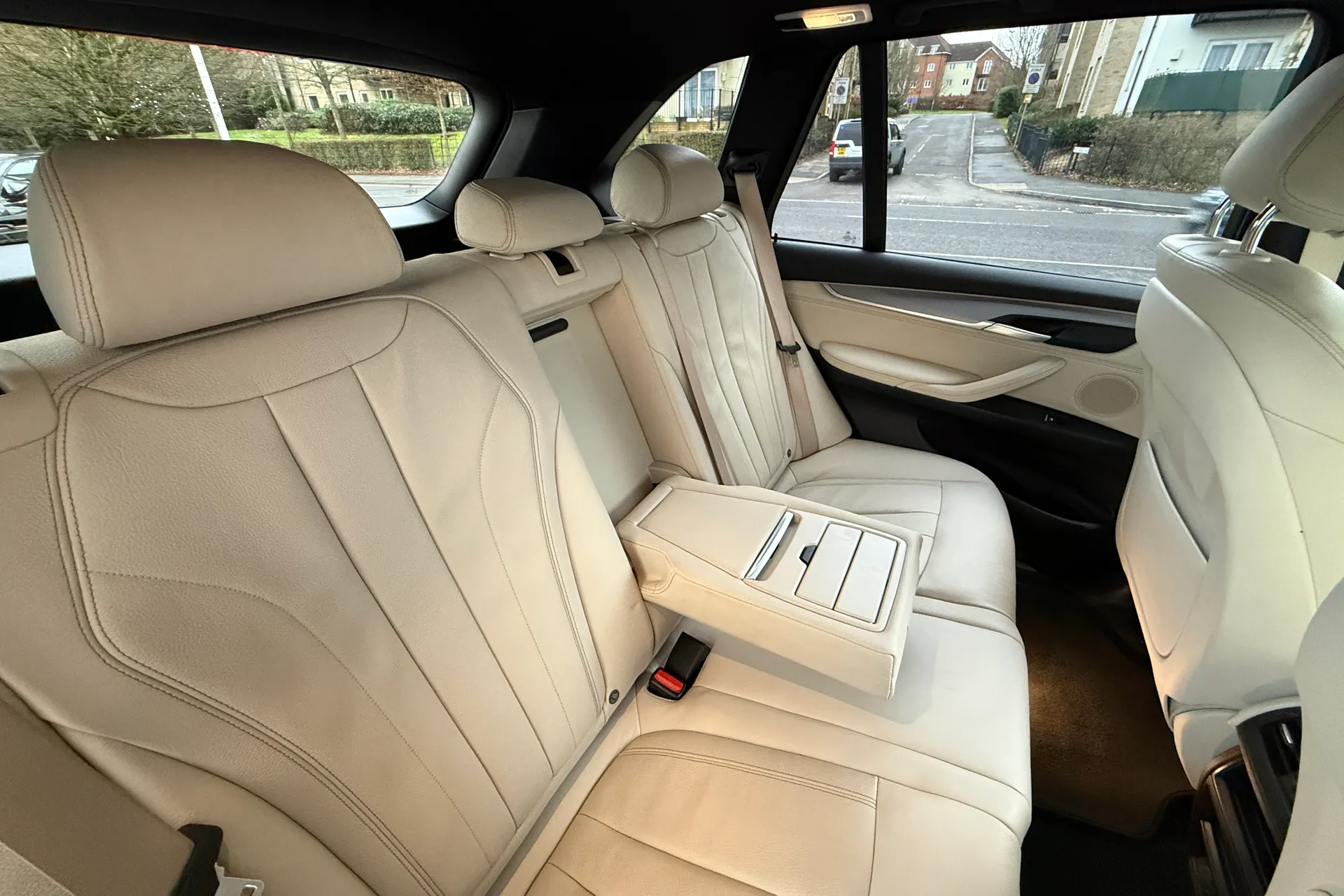 BMW X5 thumbnail image number 45