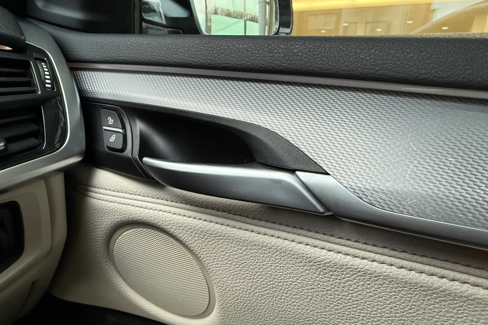 BMW X5 thumbnail image number 23