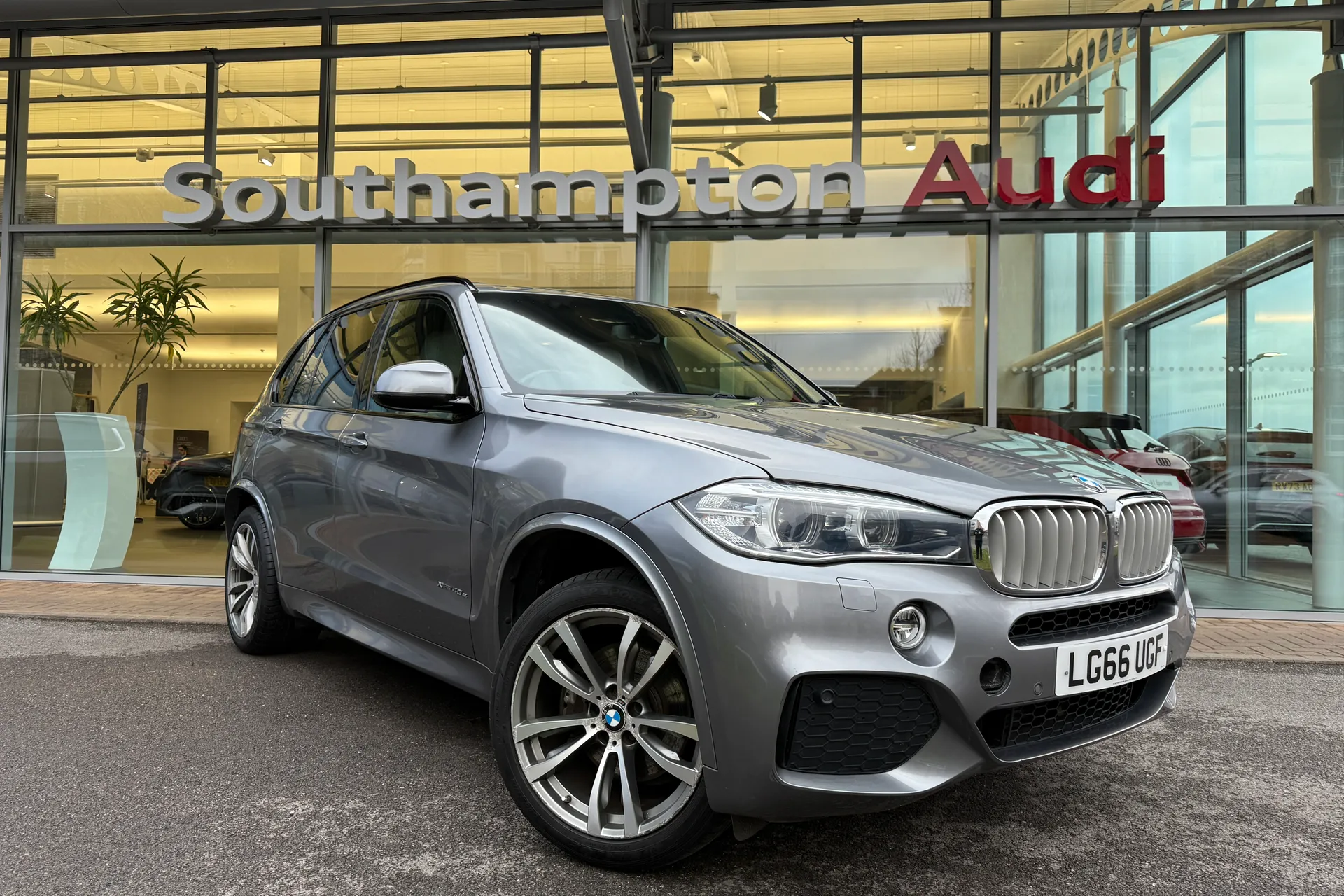 BMW X5 focused image