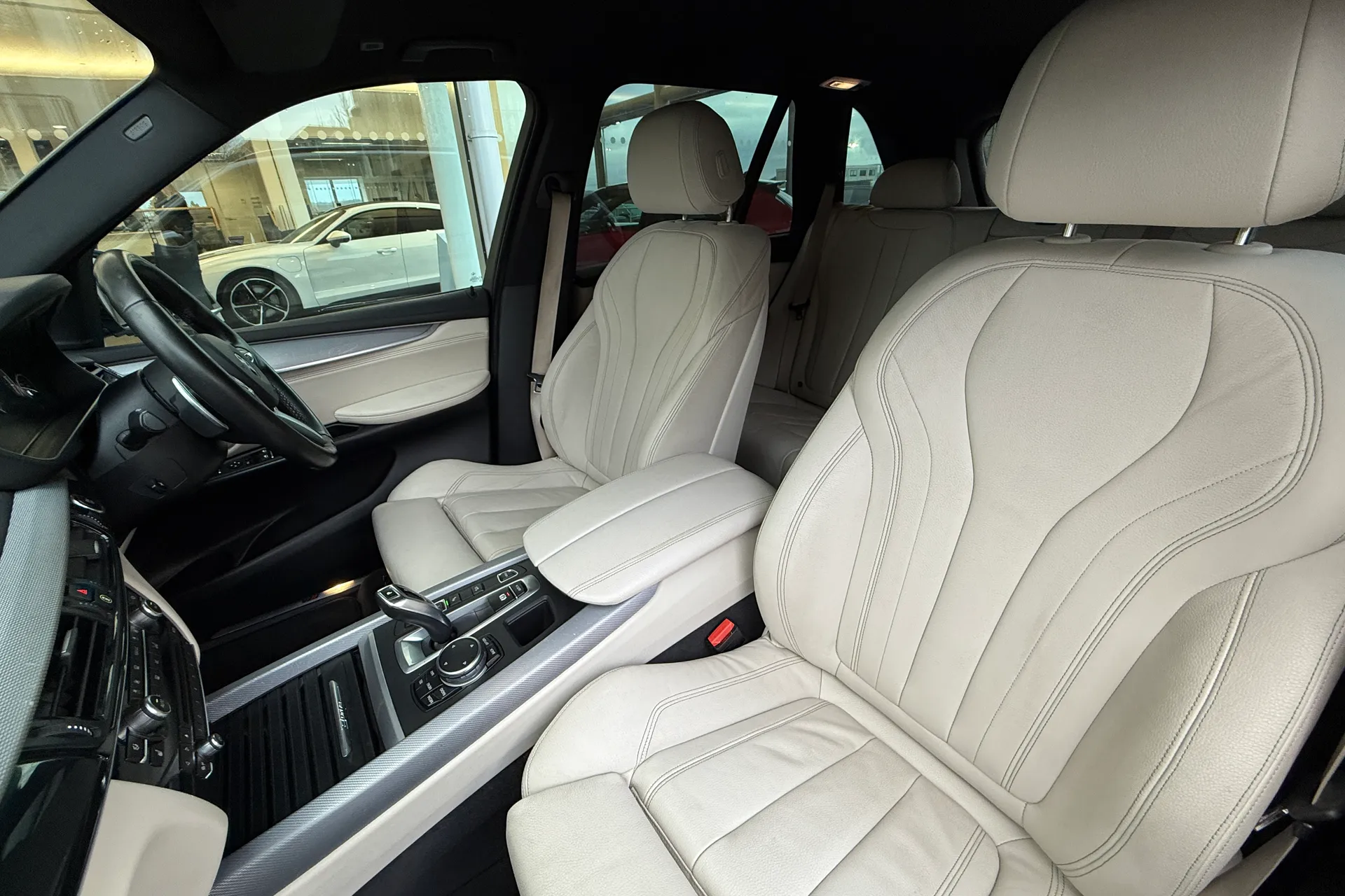 BMW X5 thumbnail image number 60