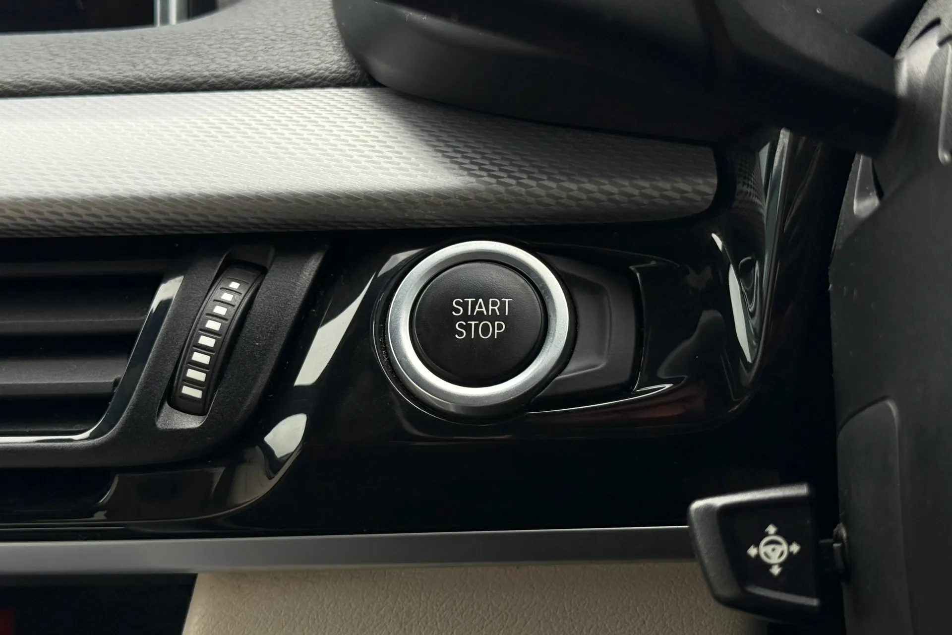 BMW X5 thumbnail image number 17