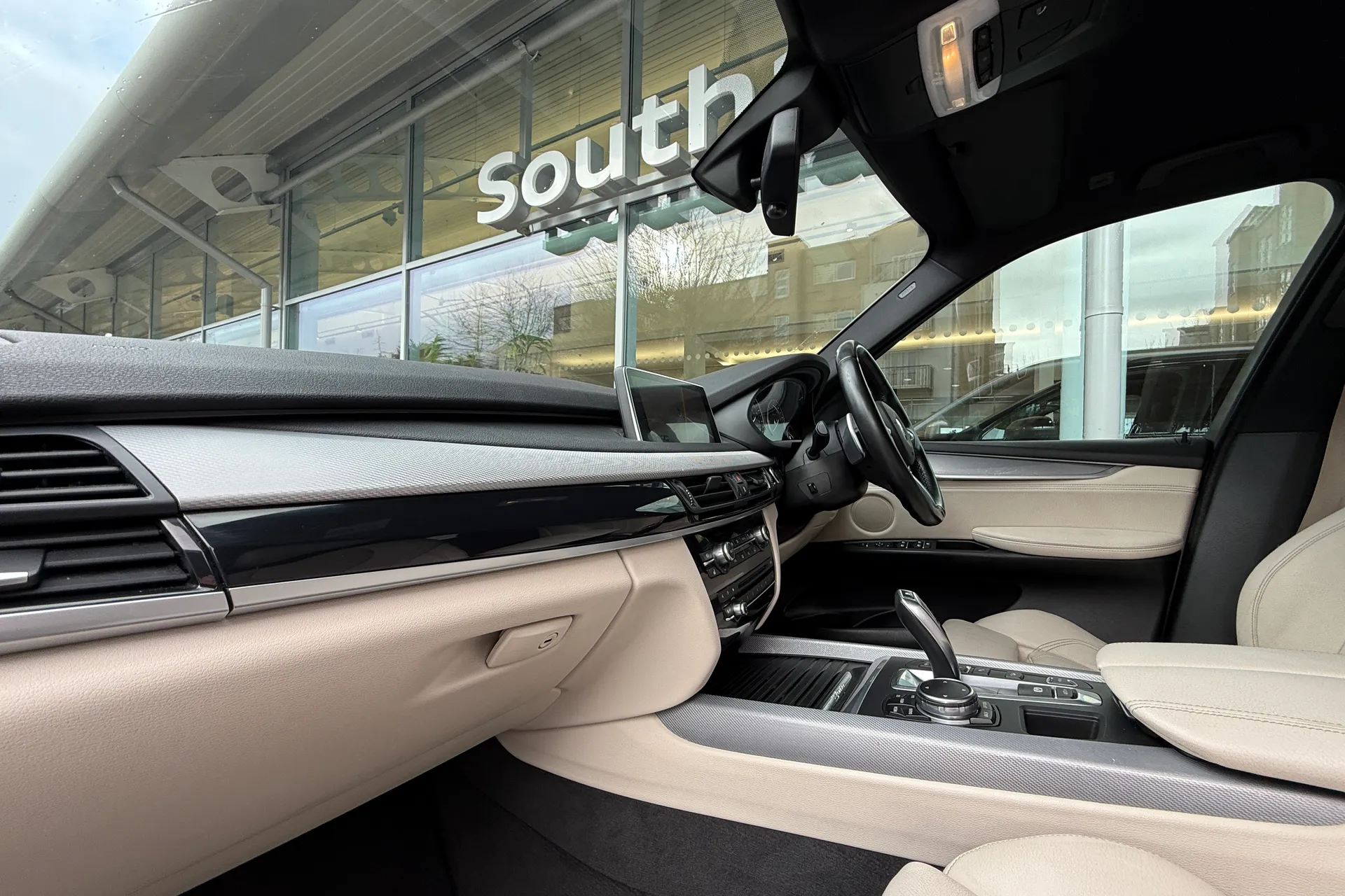 BMW X5 thumbnail image number 8