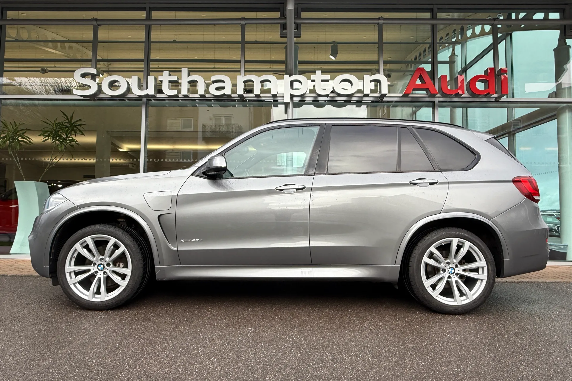 BMW X5 thumbnail image number 62