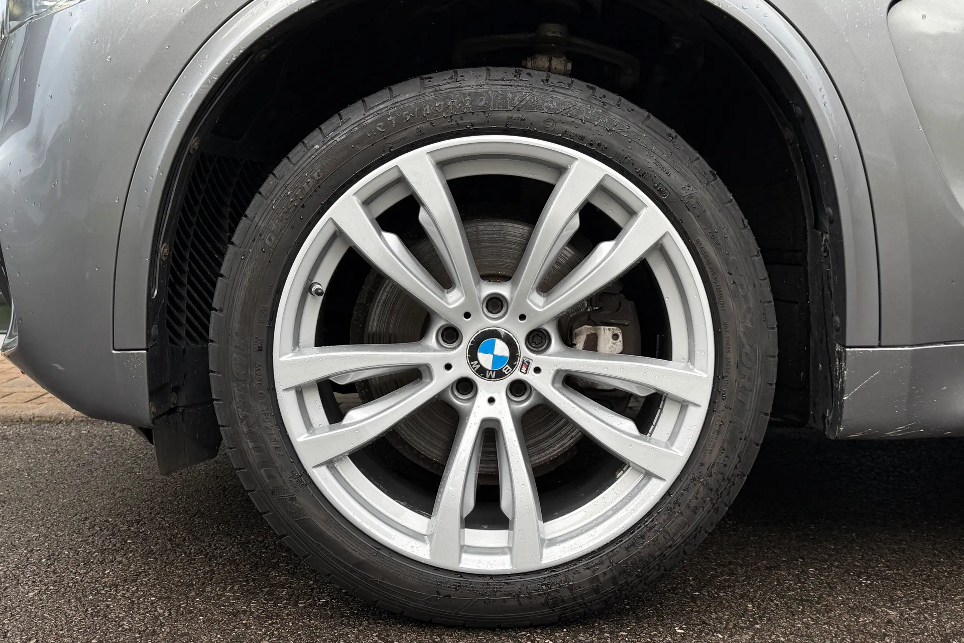 BMW X5 thumbnail image number 10