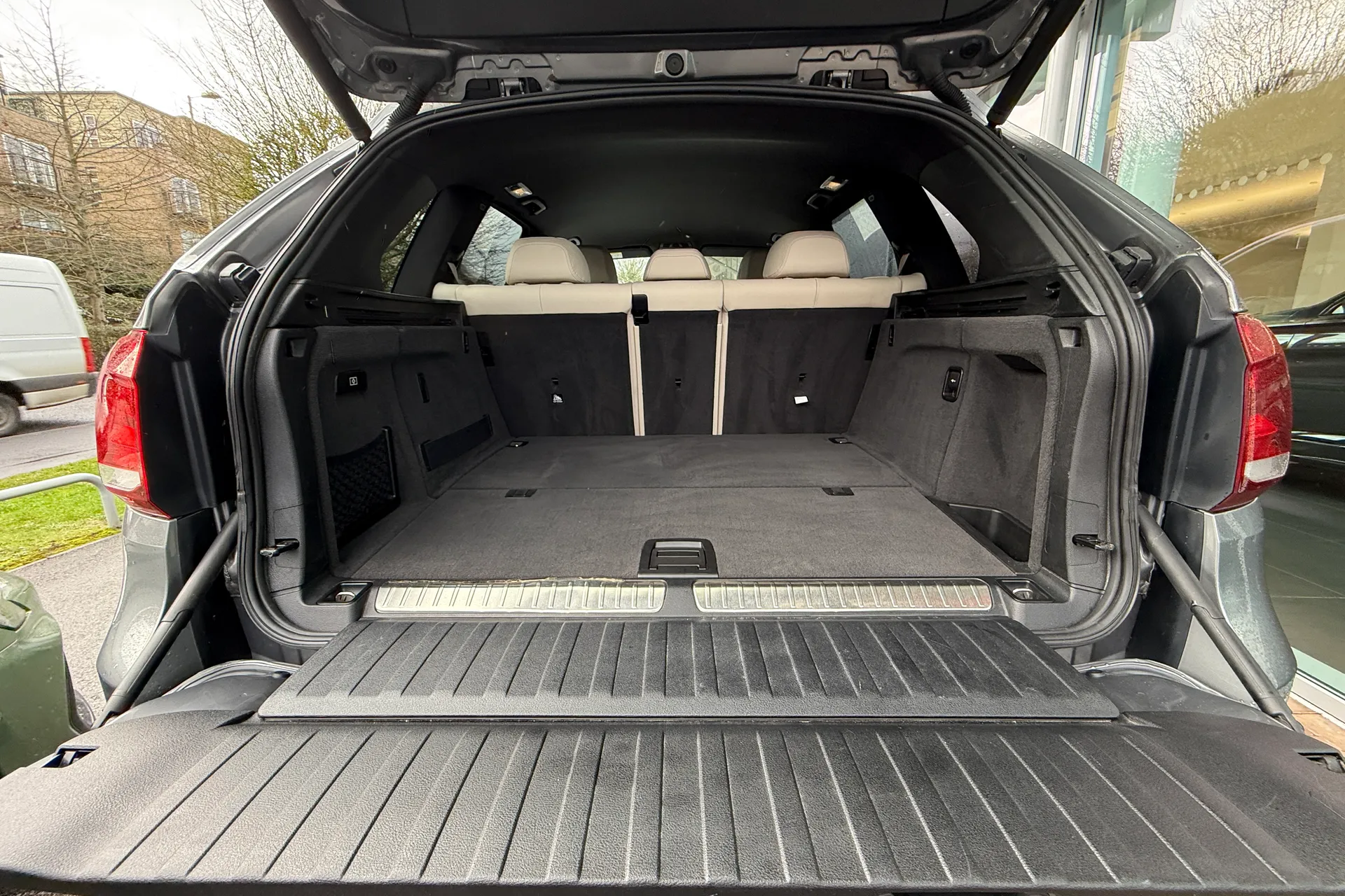 BMW X5 thumbnail image number 52