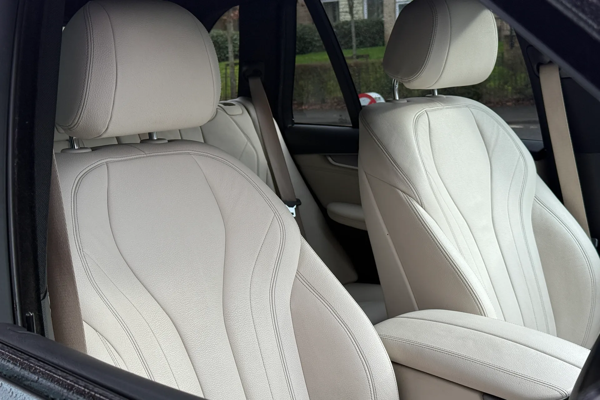 BMW X5 thumbnail image number 41