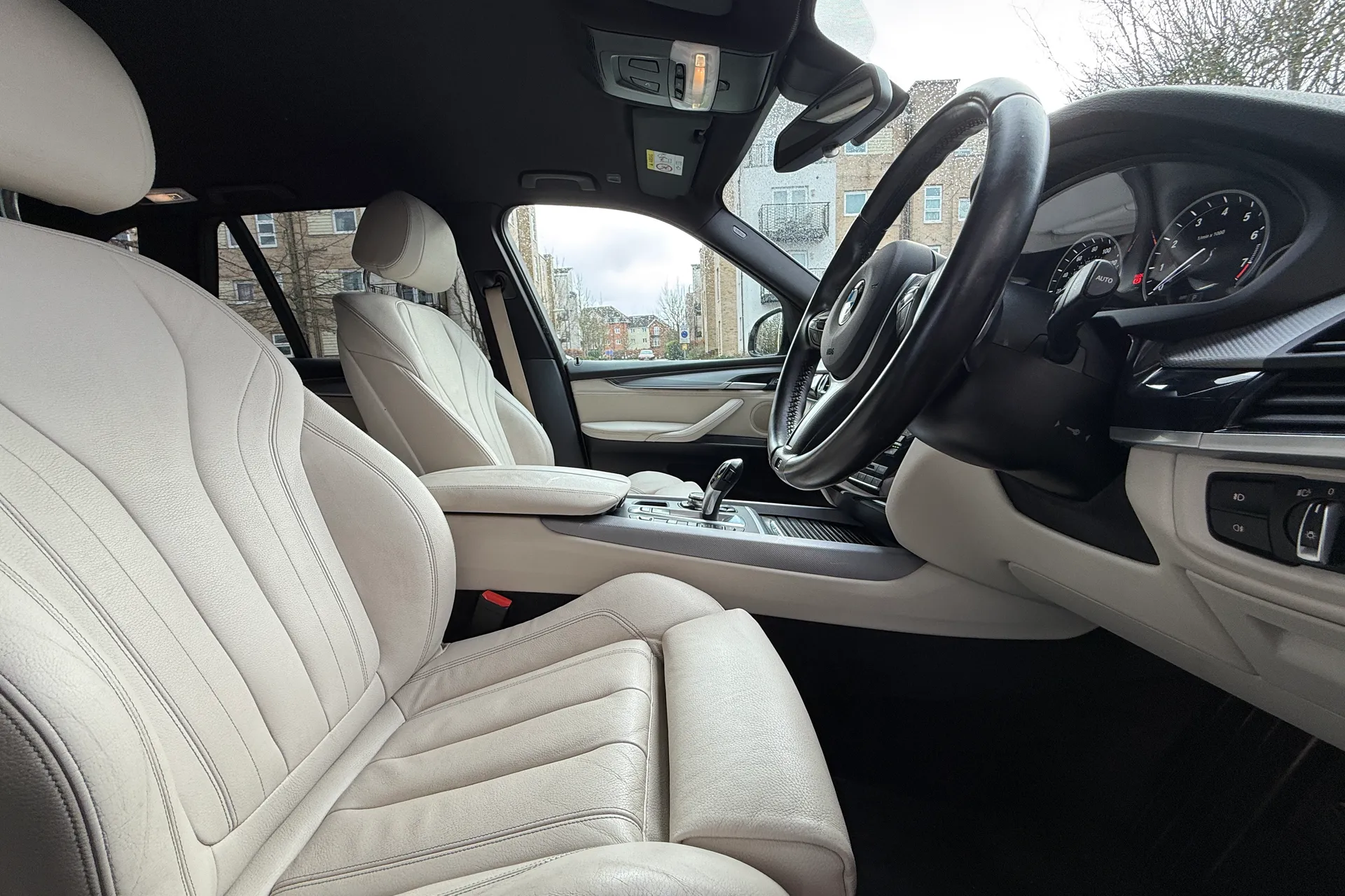 BMW X5 thumbnail image number 39