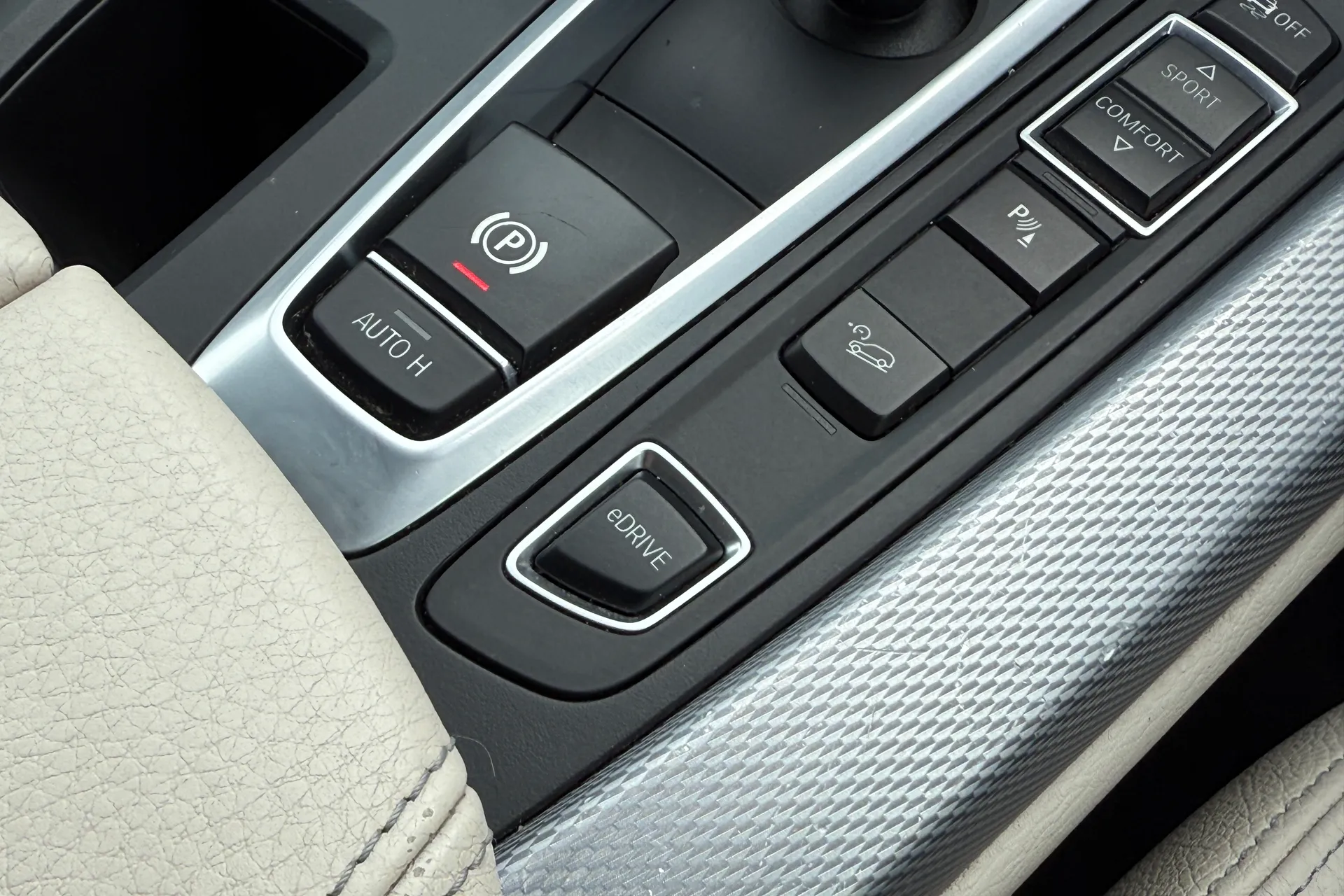 BMW X5 thumbnail image number 28