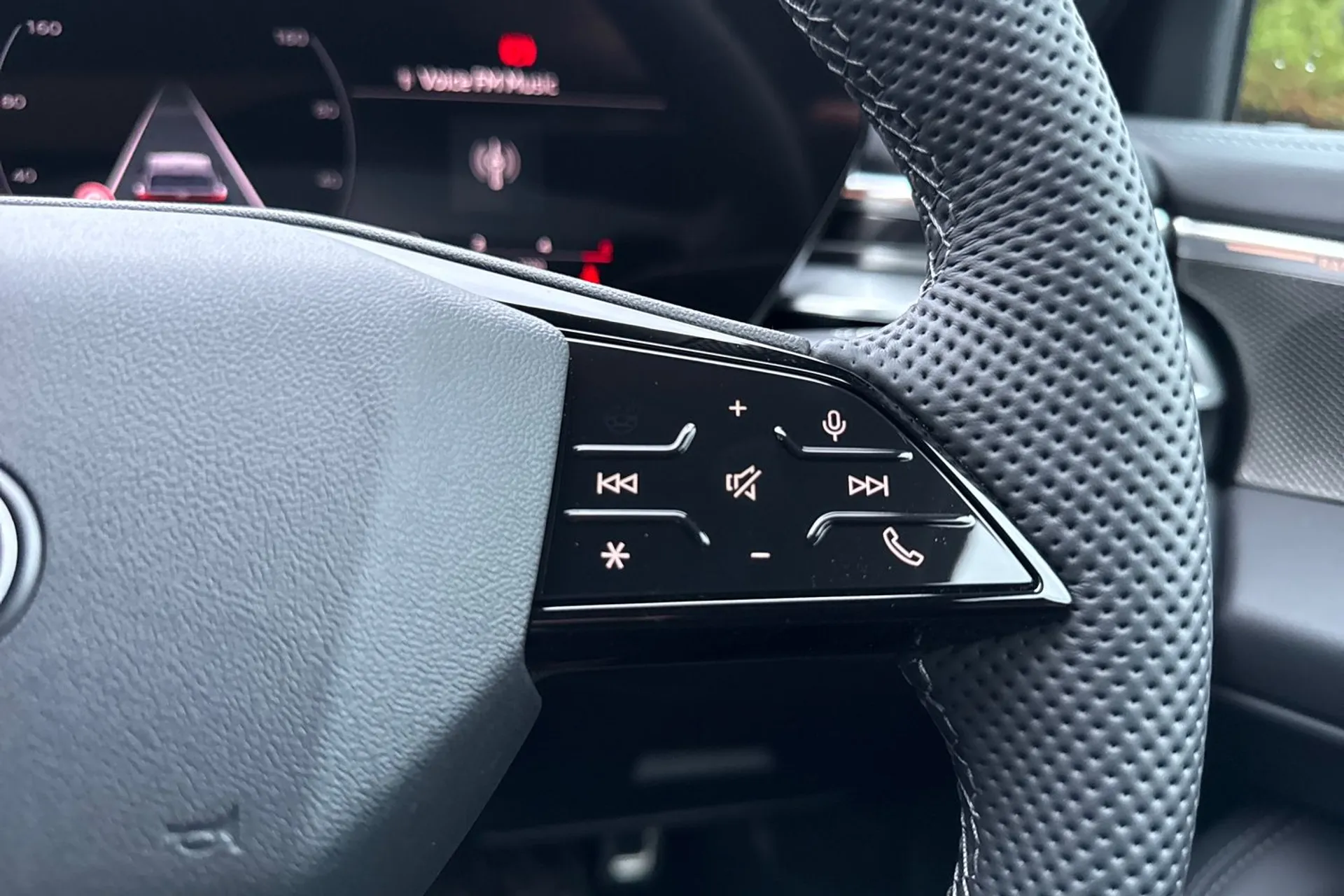 Audi A5 thumbnail image number 44