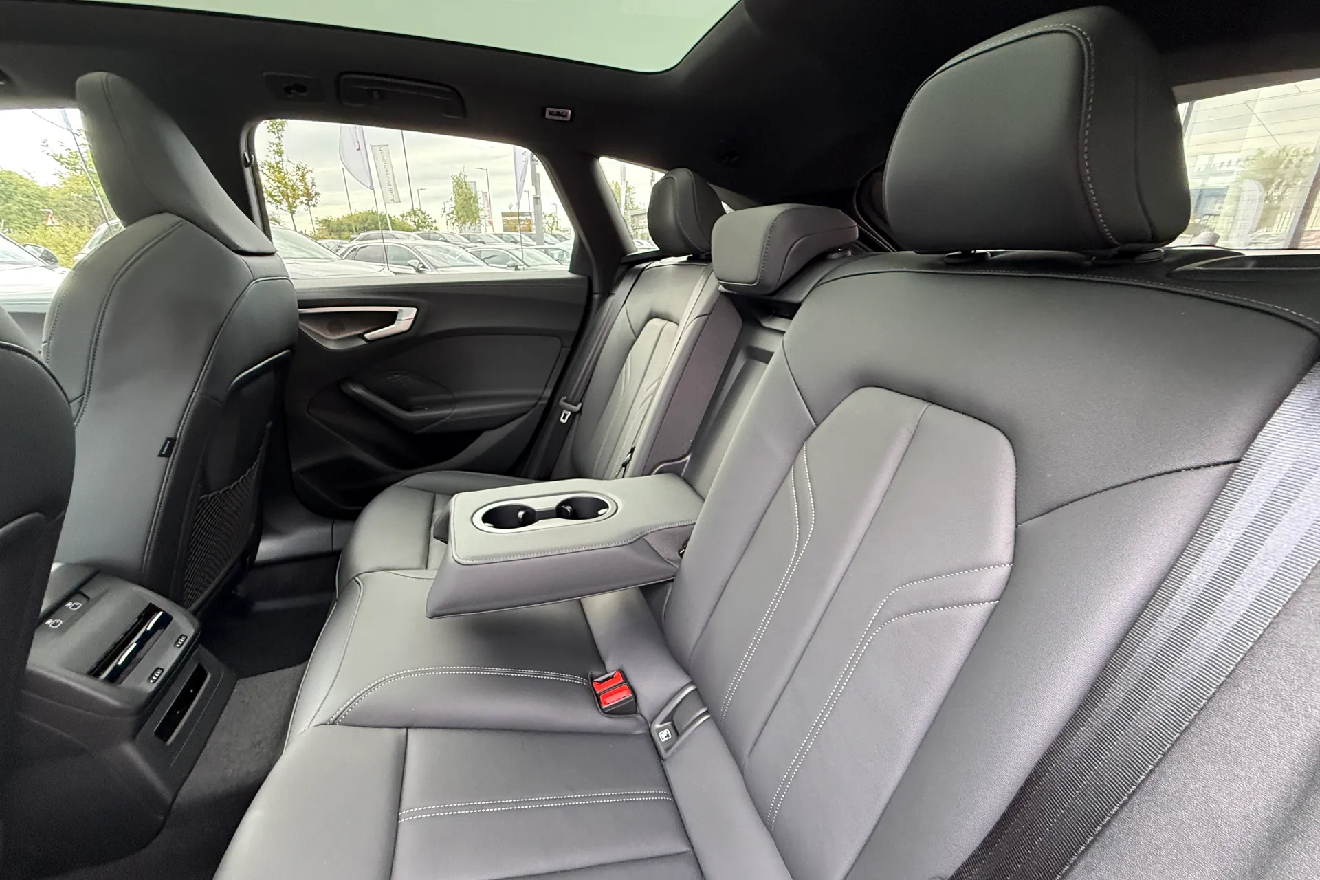 Audi A5 thumbnail image number 38