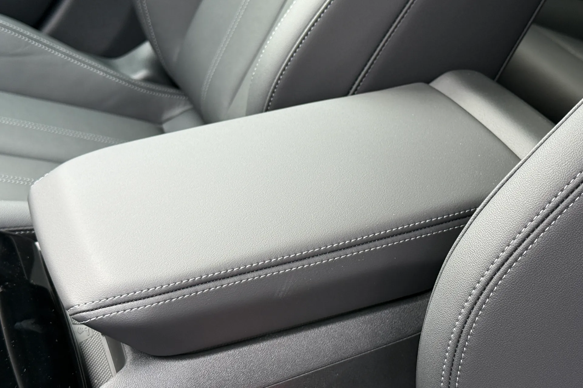 Audi A5 thumbnail image number 37