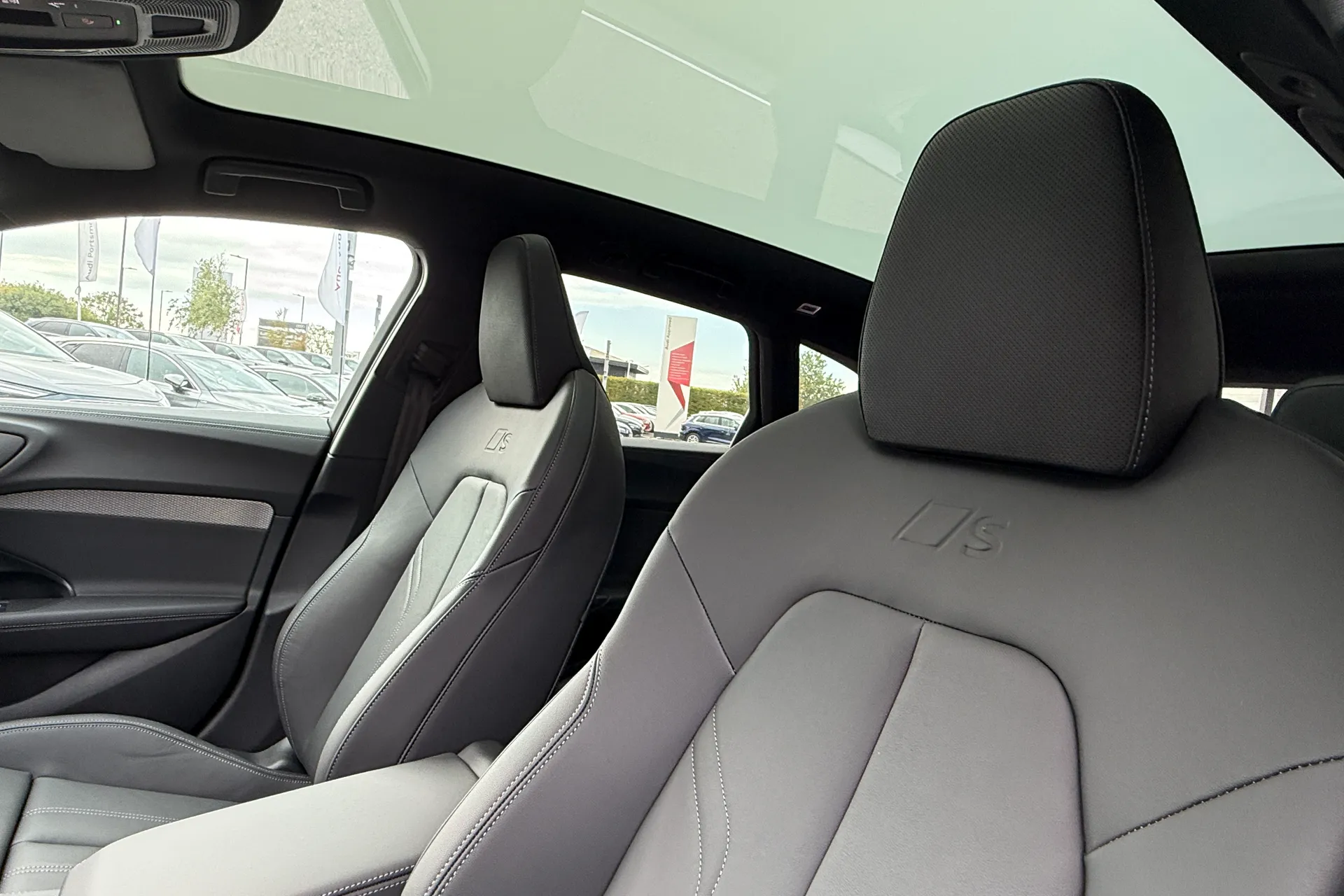 Audi A5 thumbnail image number 35