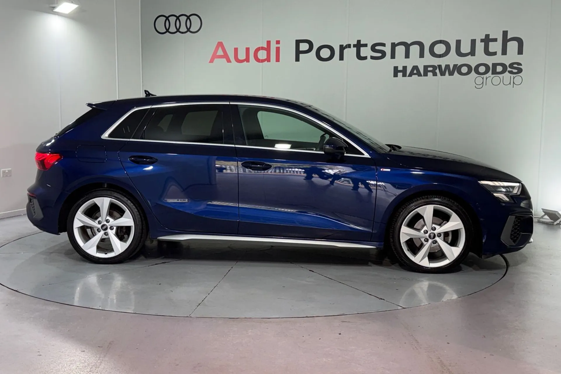 Audi A3 thumbnail image number 2