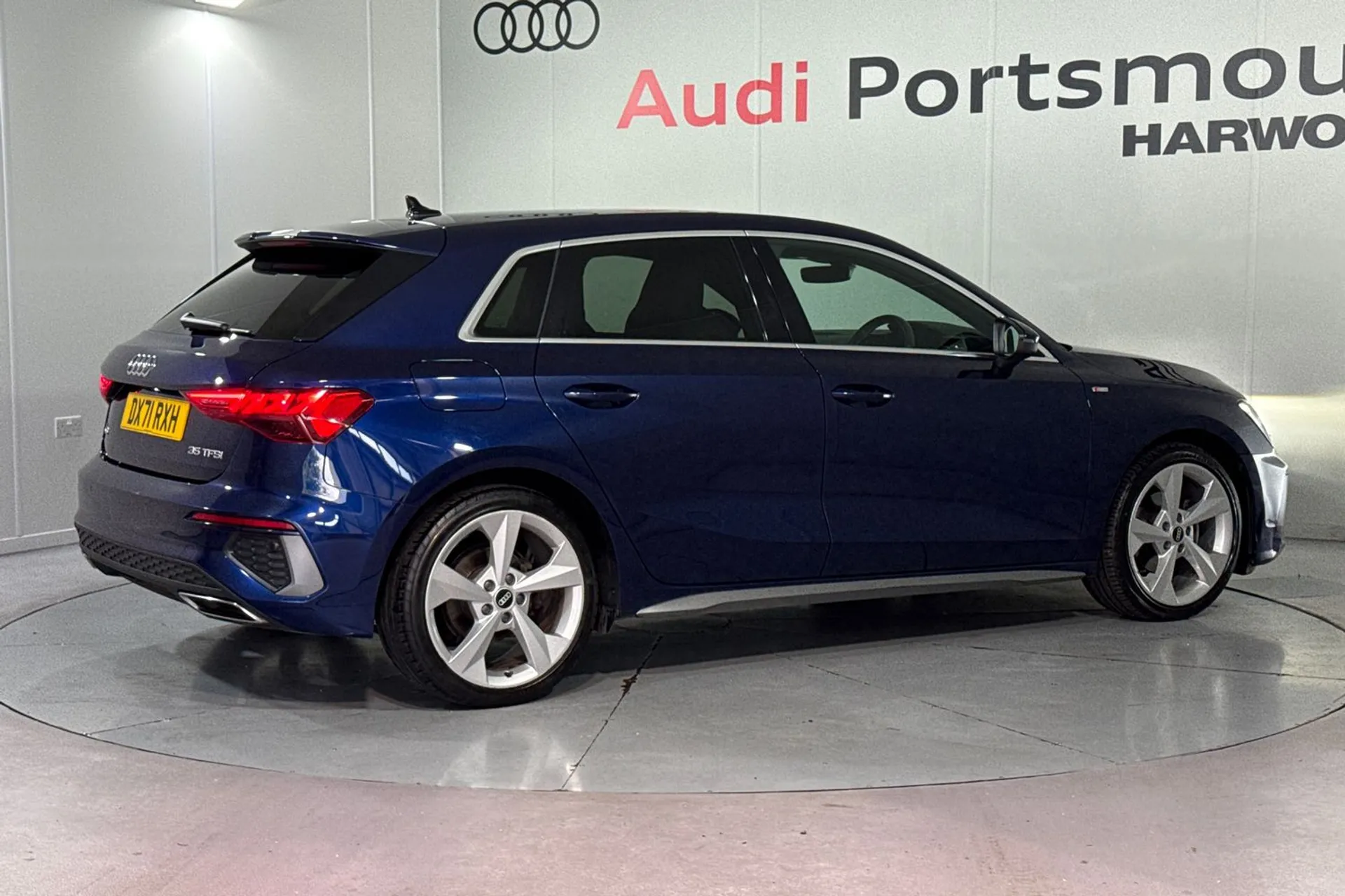 Audi A3 thumbnail image number 10