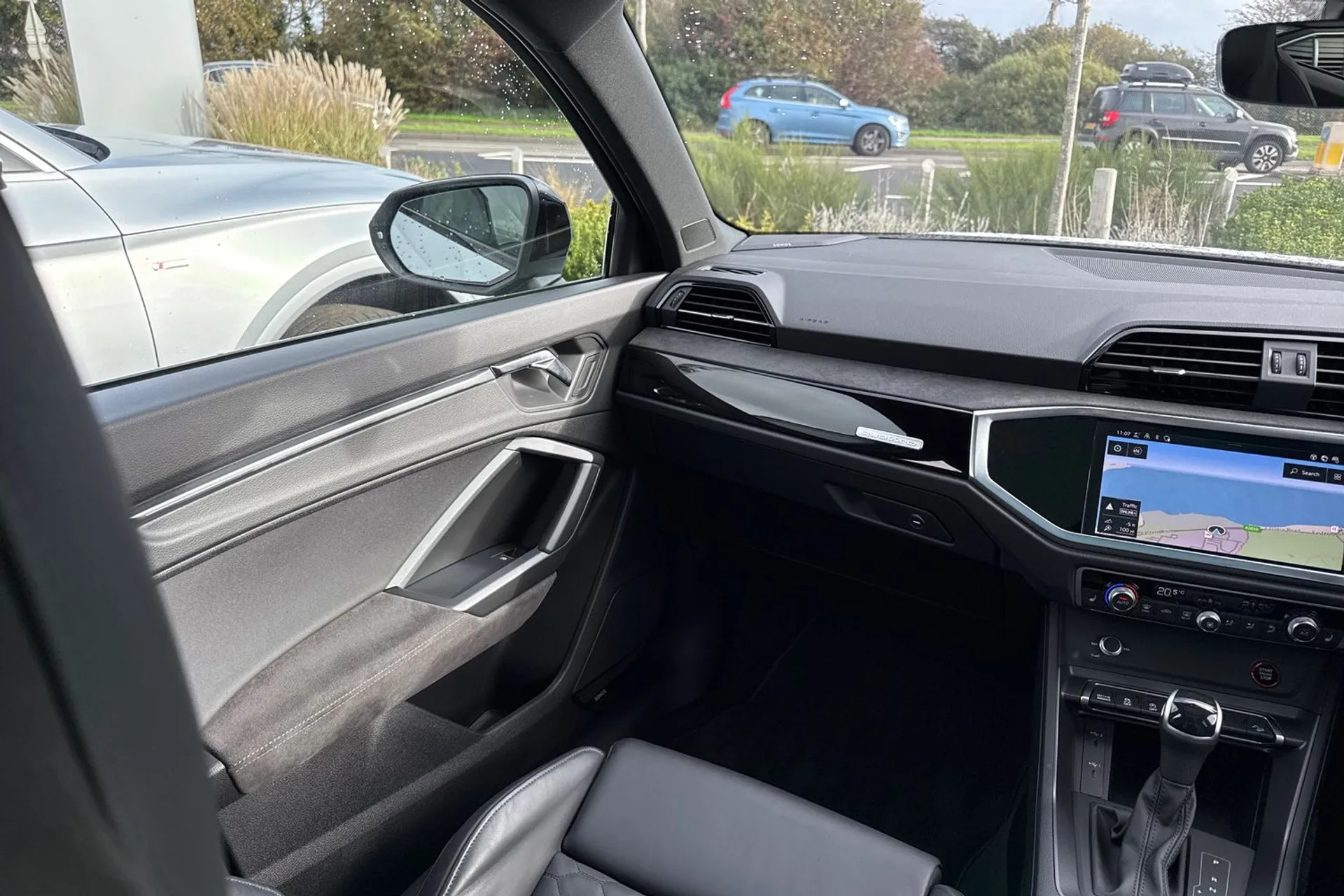 Audi RS Q3 thumbnail image number 36