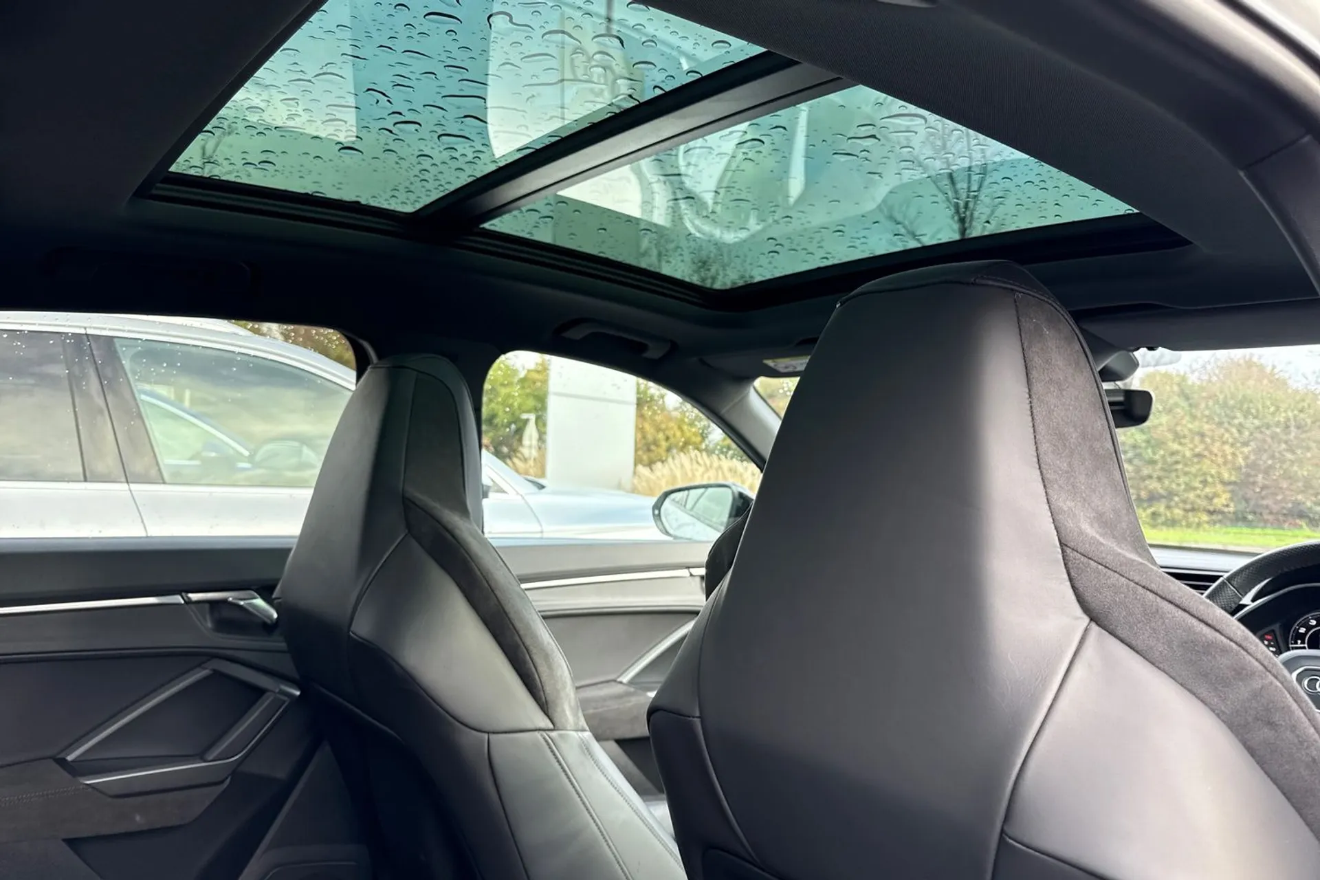 Audi RS Q3 thumbnail image number 15