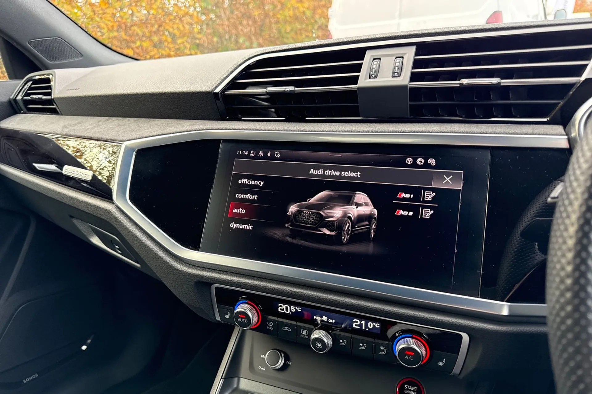 Audi RS Q3 thumbnail image number 35