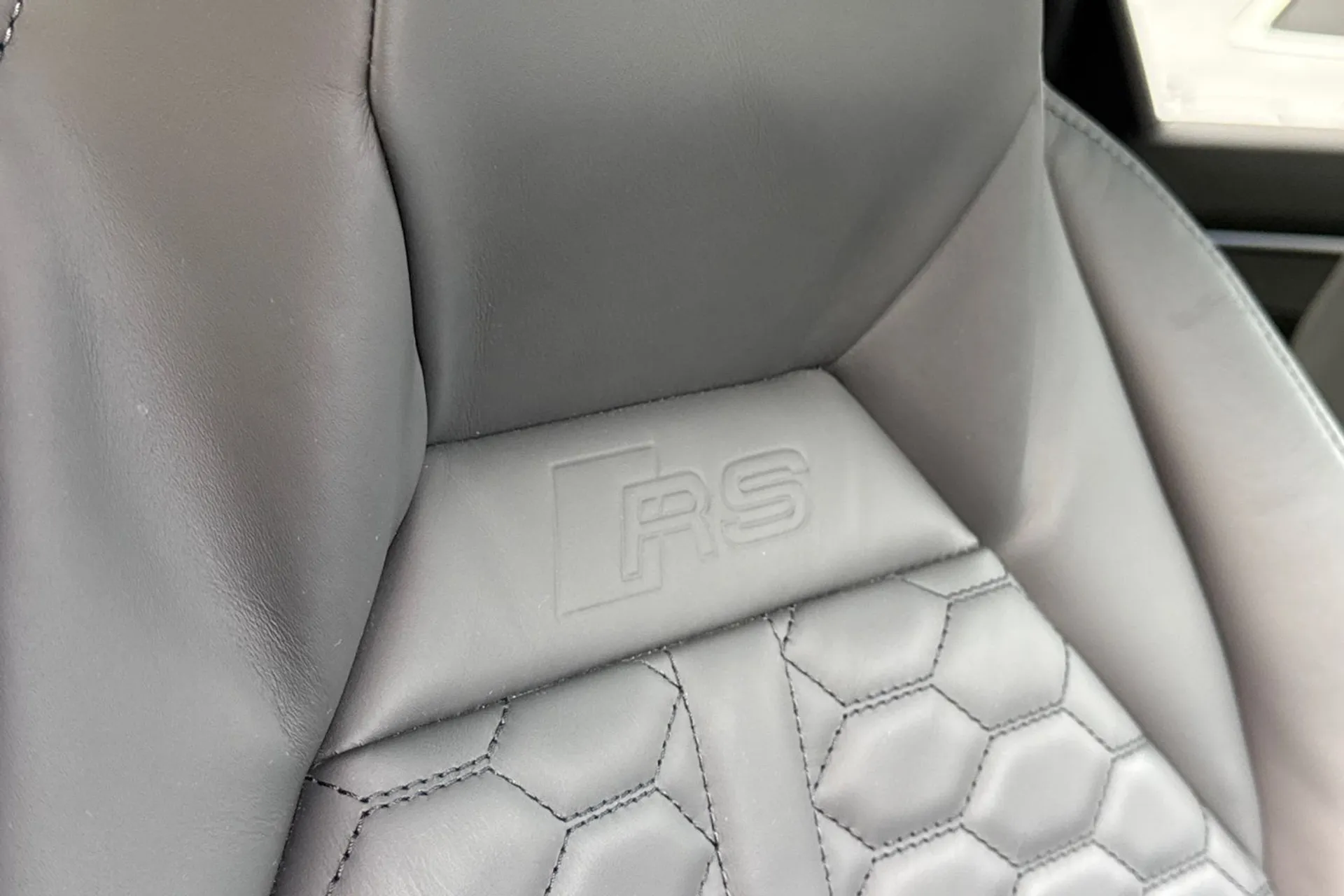 Audi RS Q3 thumbnail image number 29