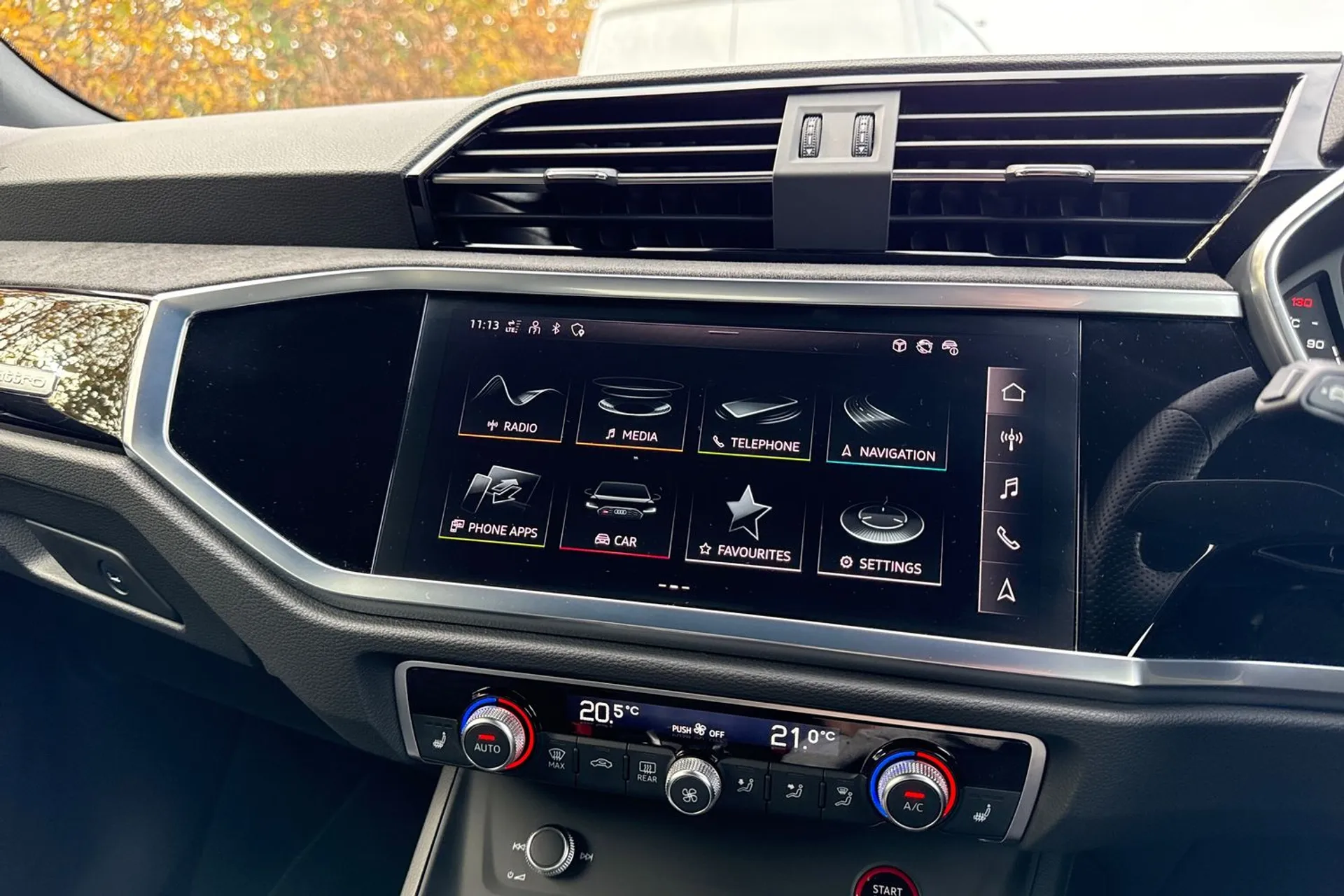 Audi RS Q3 thumbnail image number 52