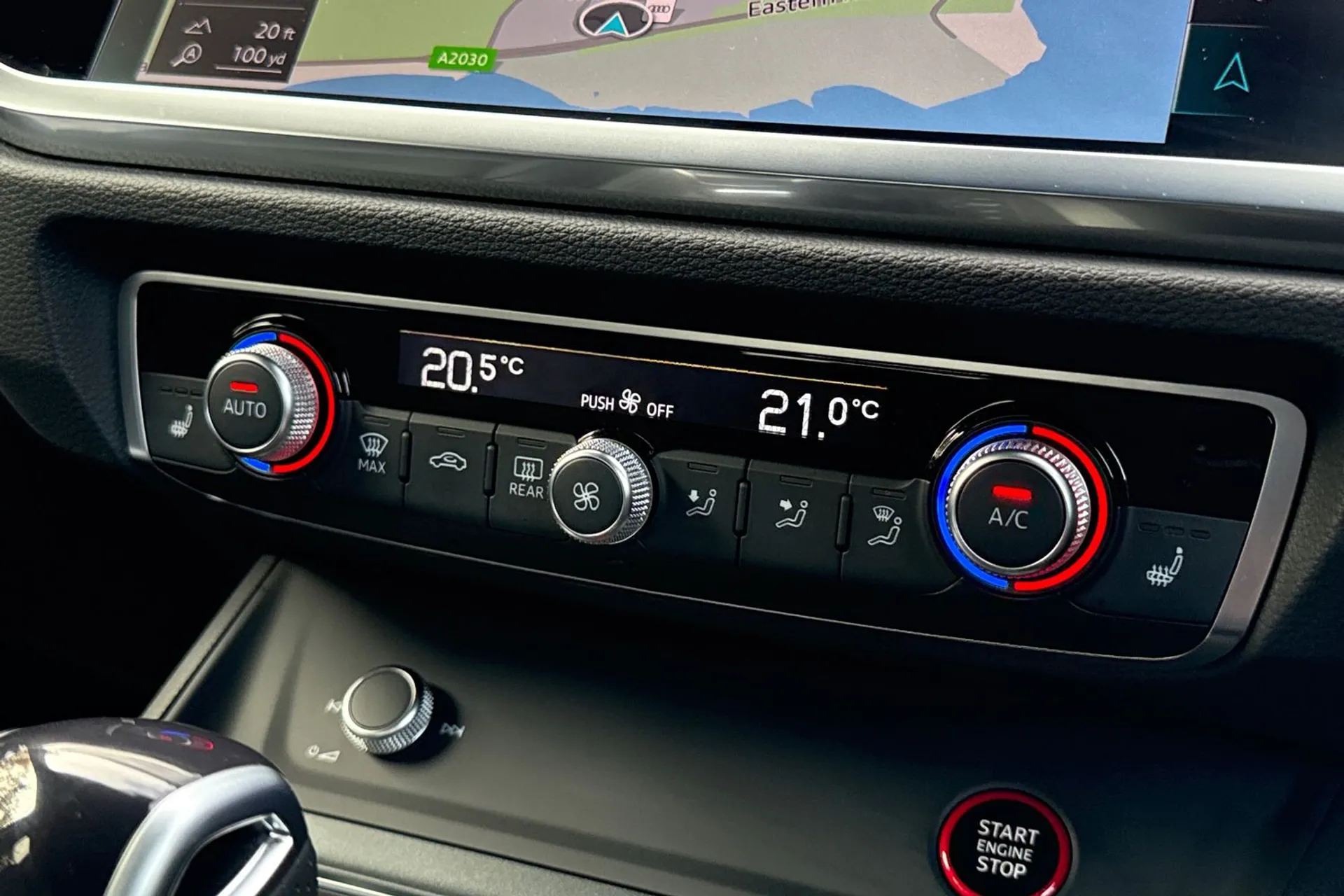 Audi RS Q3 thumbnail image number 38