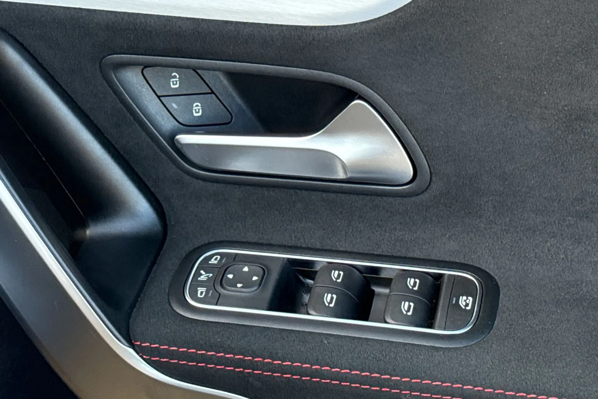 MERCEDES-BENZ A CLASS thumbnail image number 43