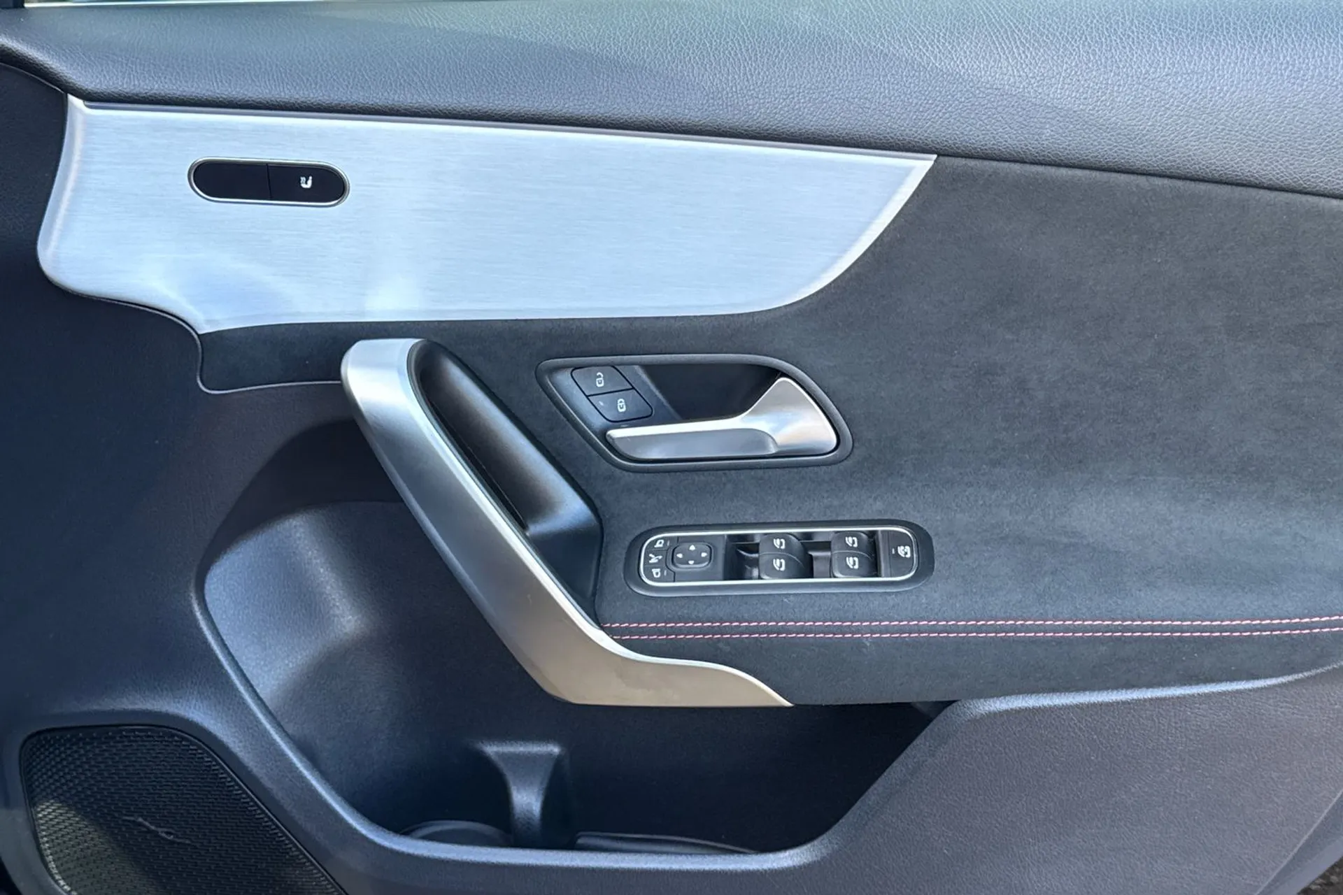 MERCEDES-BENZ A CLASS thumbnail image number 41