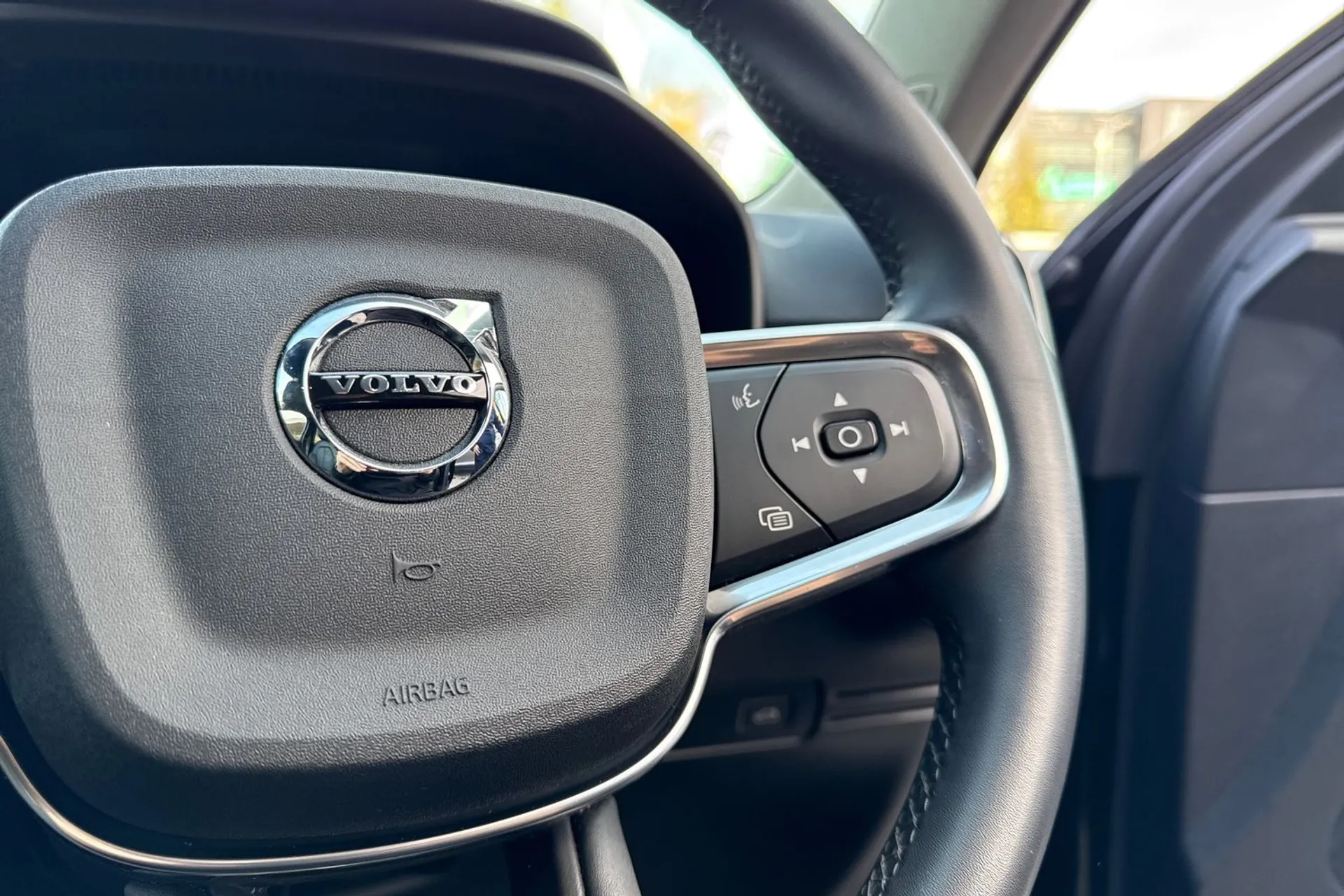 Volvo XC40 thumbnail image number 37