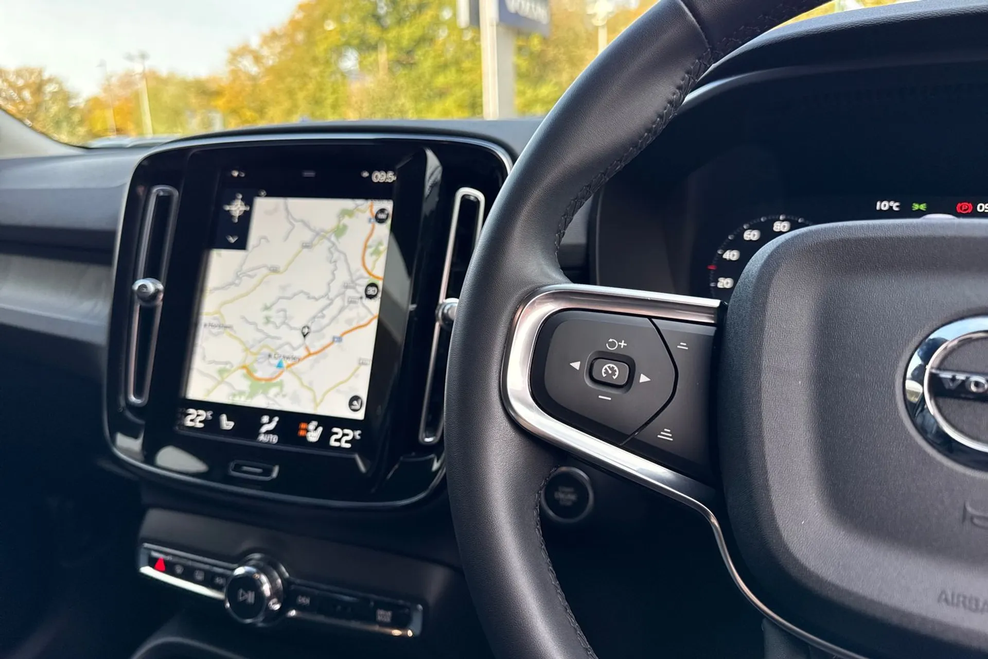 Volvo XC40 thumbnail image number 36